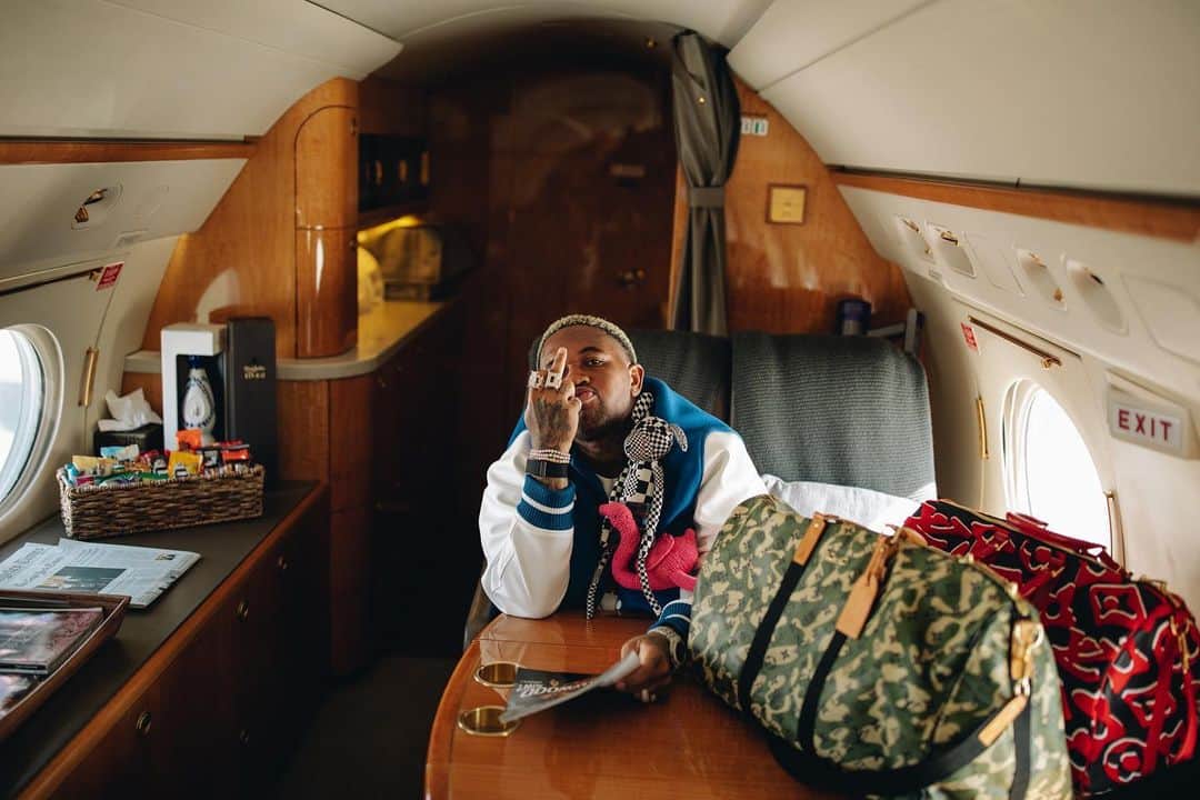 DJ.マスタードのインスタグラム：「IMA BIG DOG! what i look like bullshitin !? i’m too worried bout my family,health,music, putting that shit on and these M’s ...」