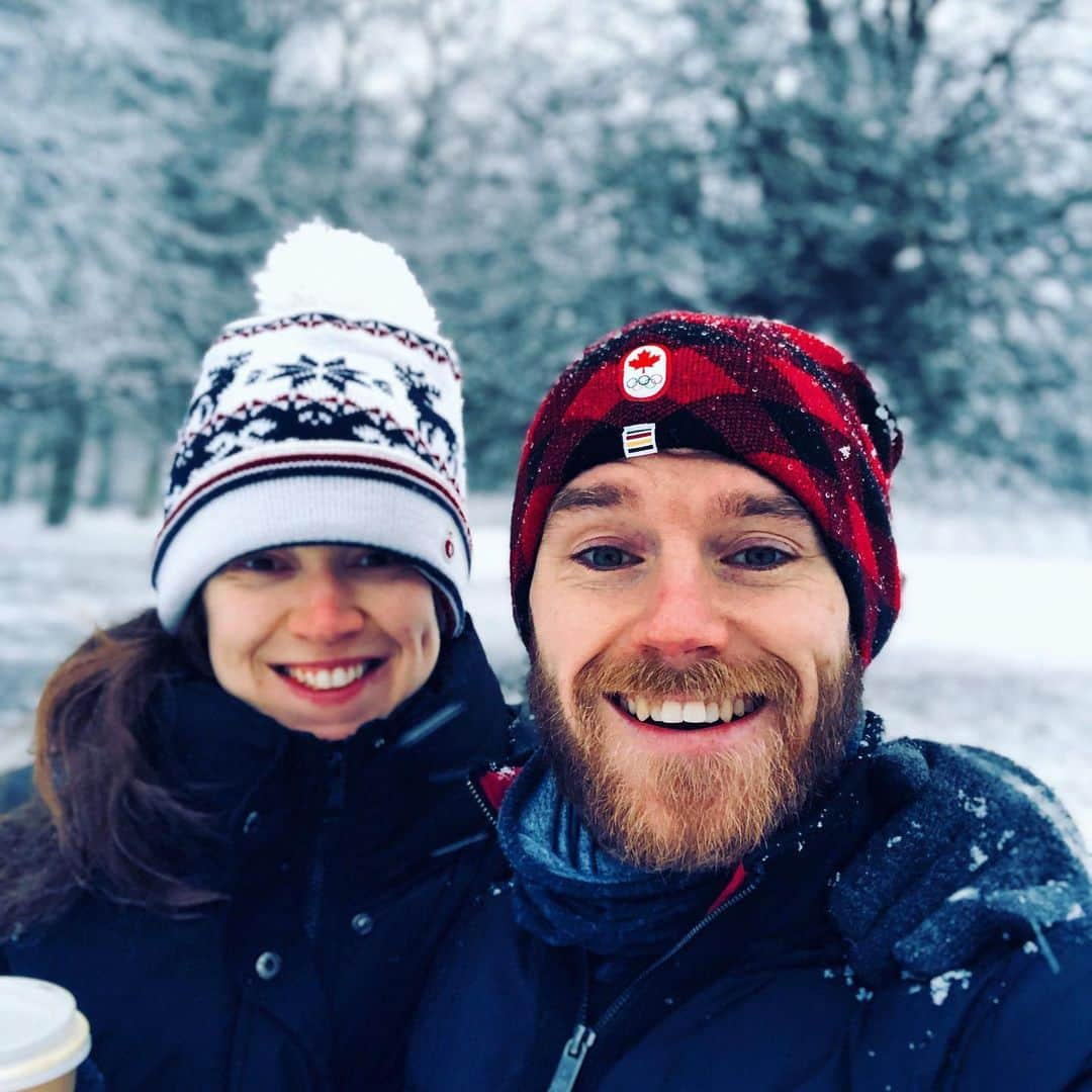 Phil Harrisのインスタグラム：「Happy Valentine’s Day ❤️🌹 AND Happy Birthday 🎁🎈to this incredible and special person!! Thank you for being you and for being a part of my life 😘 @hannah_marie_1993 . #happybirthday #happyvalentinesday #valentines #girlfriend #smiles #happiness #love #laugh」