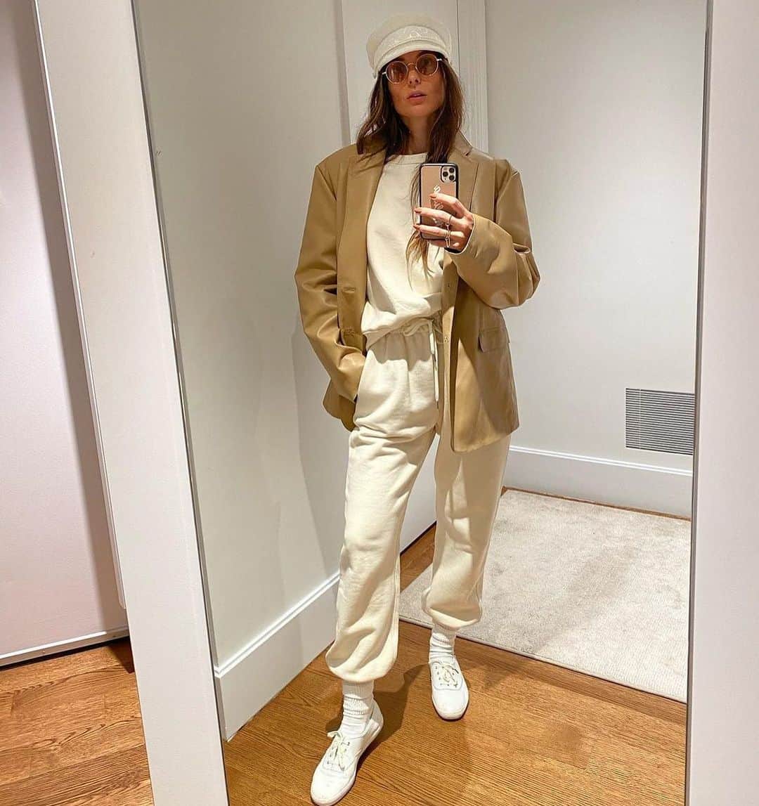 ジーエルシーオーのインスタグラム：「Valentine’s Day is for Lovers.」