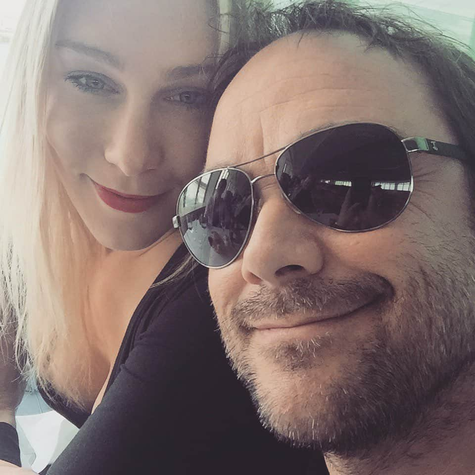 マーク・シェパードさんのインスタグラム写真 - (マーク・シェパードInstagram)「Happy Valentine’s Day, baby...」2月15日 5時28分 - realmarksheppard