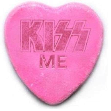 KISSさんのインスタグラム写真 - (KISSInstagram)「Happy Valentine's Day, #KISSARMY!」2月15日 5時38分 - kissonline