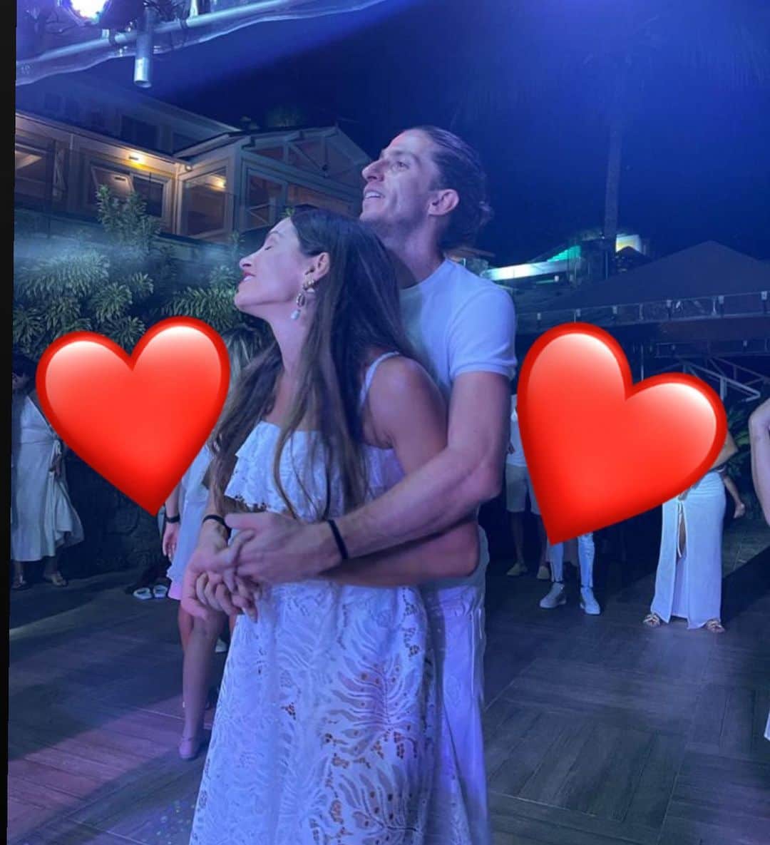 フィリペ・ルイスのインスタグラム：「Te amo com todas minhas forças! ❤️ feliz san Valentín ❤️ @patricia_buno」