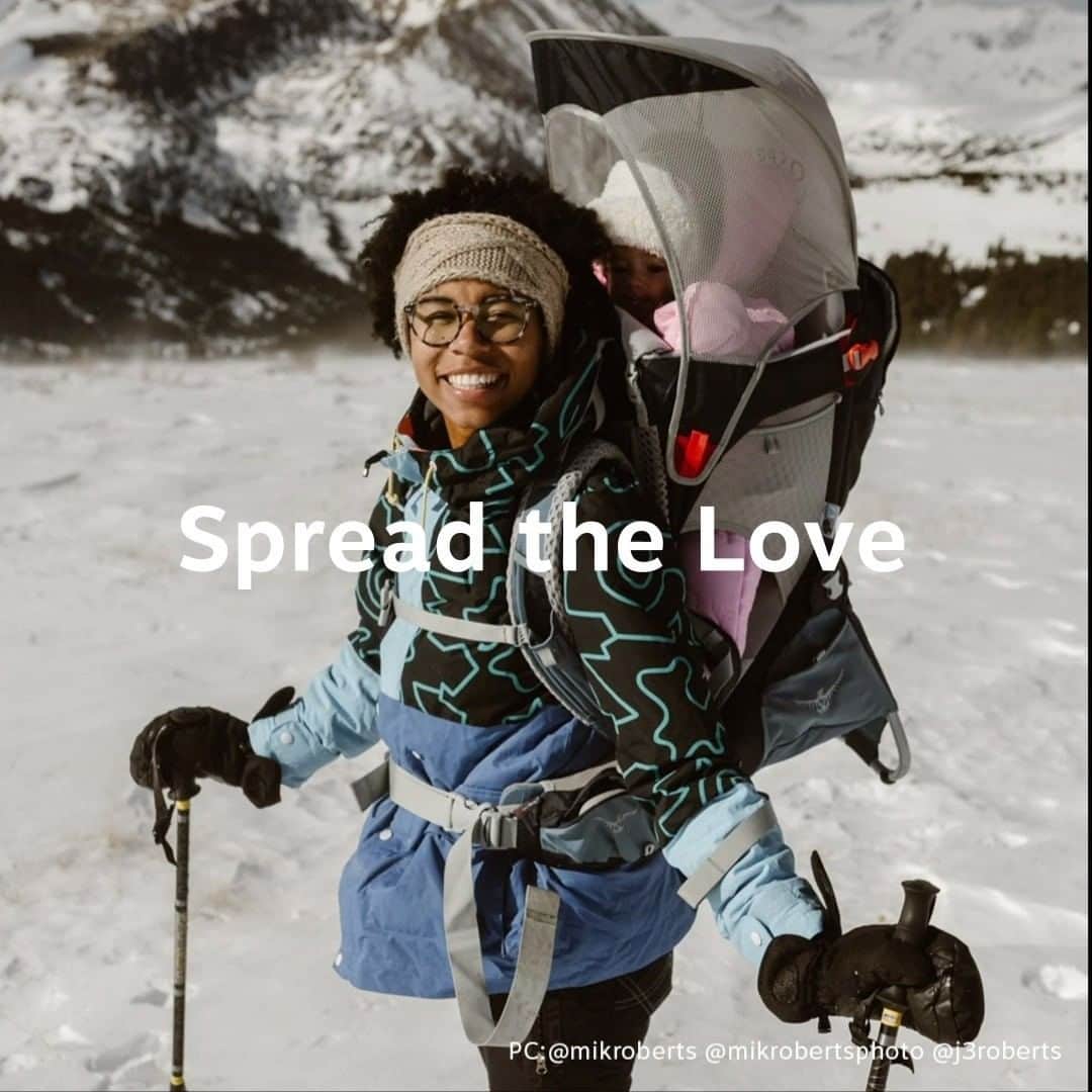 オスプレーのインスタグラム：「To the ones who inspire us to get outside. The little ones shouldering their first pack. The four-legged ones who whimper with excitement until we arrive at the trailhead. The down-for-anything ones who fill our weekends up with adventure. Whoever “the one” is that makes your outdoor dreams come true, let's spread the love today.」