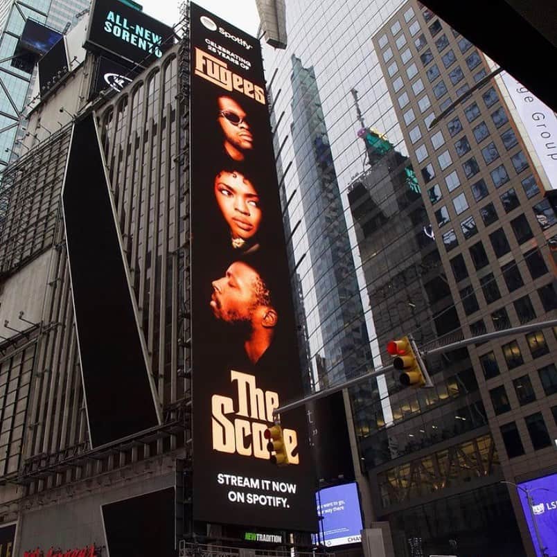 ワイクリフ・ジョンさんのインスタグラム写真 - (ワイクリフ・ジョンInstagram)「Feeling the LOVE from Times Square 💗🙏🏿💗 Big shout to @spotify for helping bring in 25 years of The Score !!!! Dope」2月15日 6時58分 - wyclefjean