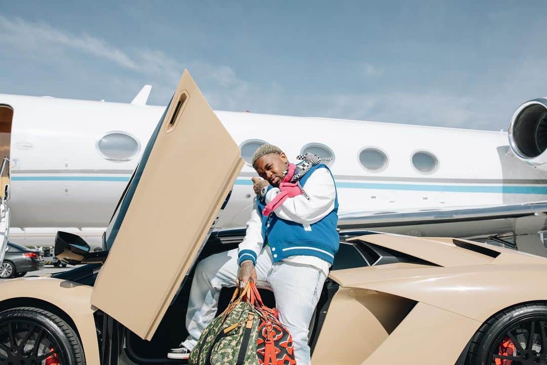 DJ.マスタードのインスタグラム：「53 % of these niggas feminine i am not a gangsta i’m a gentleman we da ones that handle murders like buisness men . i’m to real for this shit i done figured out .」
