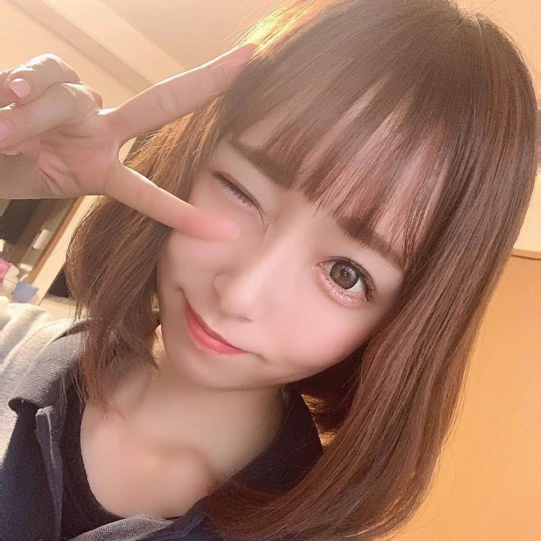 華月咲（さーちゃん）さんのインスタグラム写真 - (華月咲（さーちゃん）Instagram)「0215 おはさーちゃん\( ･ᴗ･ ) 昨日はバレンタインどうだった🍫？ わたしはガーリック全開のピザを 頬張ってました😇可愛げのなさ😇笑 さて、今週も元気にがんばろ〜💪💓 ・ ・ #fashion #ootd #makeup #kawaii #instafashion #outfit #me #follow #followme #instagood #華月咲 #さーちゃん #美容女子 #自撮り女子 #撮影モデル #フォロワー募集中 #ファッション #インフルエンサー #お洒落さんと繋がりたい #写真好きな人と繋がりたい」2月15日 7時17分 - sachan_0109