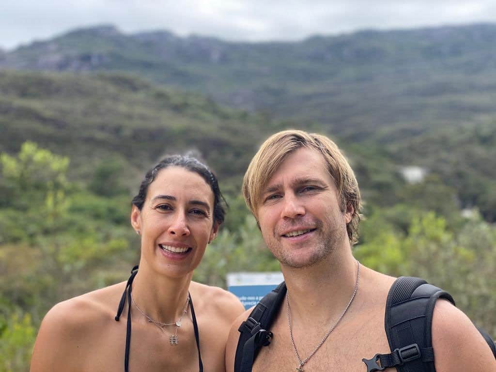 シェイラ・カストロのインスタグラム：「My forever valentine! Love you! Miss you!!! #valentineday #lindinho #prasempreeuevceduasmeninasedoiscachorros」