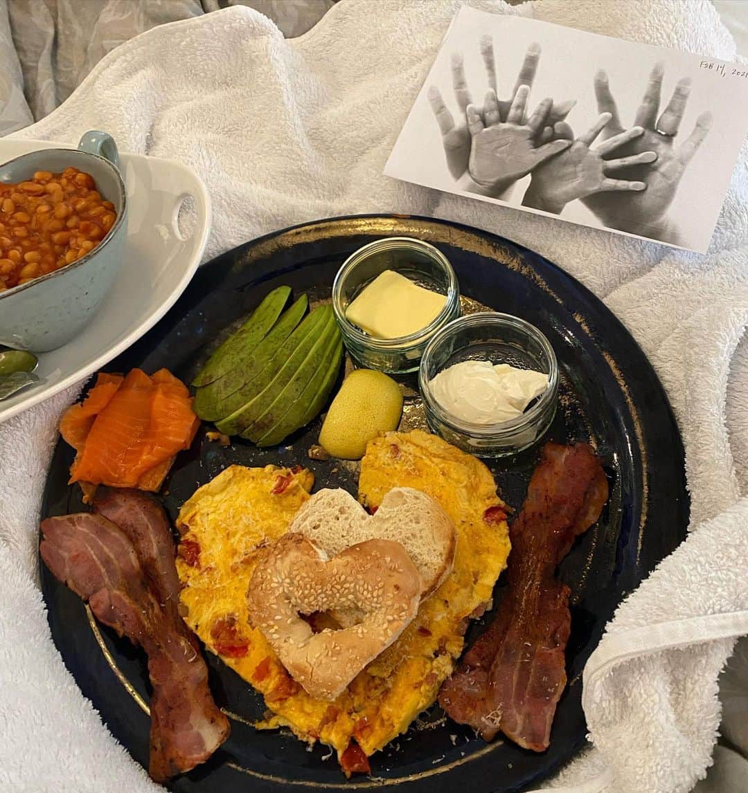 カヤ・スコデラリオのインスタグラム：「Happy V day lovers ❤️」