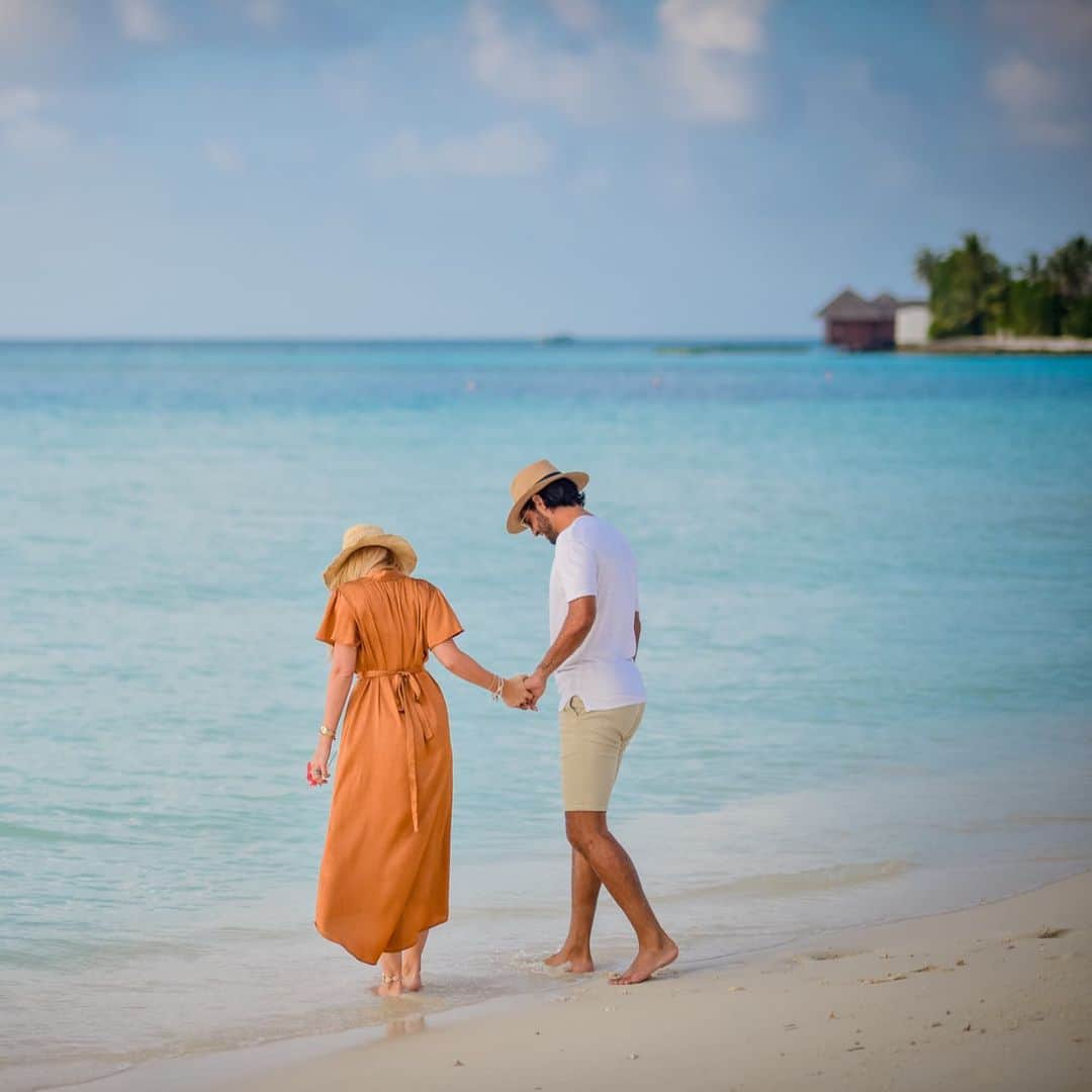 カルロス・ベラさんのインスタグラム写真 - (カルロス・ベラInstagram)「Cada año San Valentín  es más especial y bonito a tu lado 🥰 love u」2月15日 7時51分 - carlosv11_