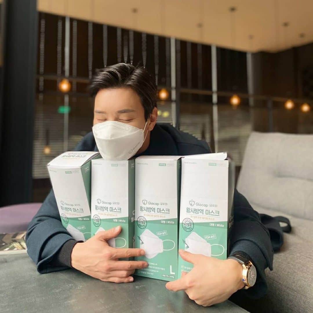 Lee Si-gangのインスタグラム：「마스크 필수 😷😷😷  マスクは必ず😷😷😷」
