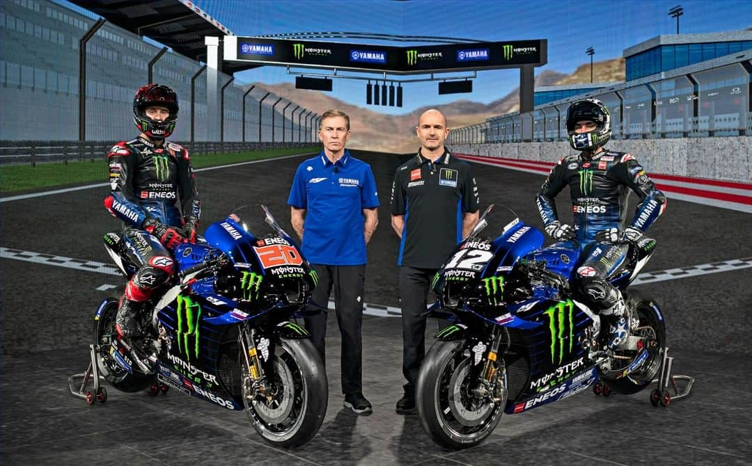 YamahaMotoGPさんのインスタグラム写真 - (YamahaMotoGPInstagram)「Ready for 2021! 🔜🗓️  #InItToWinIt  #MonsterYamaha  #MonsterEnergy  #MotoGP  @monsterenergy  @maverick12official  @fabioquartararo20」2月15日 19時34分 - yamahamotogp