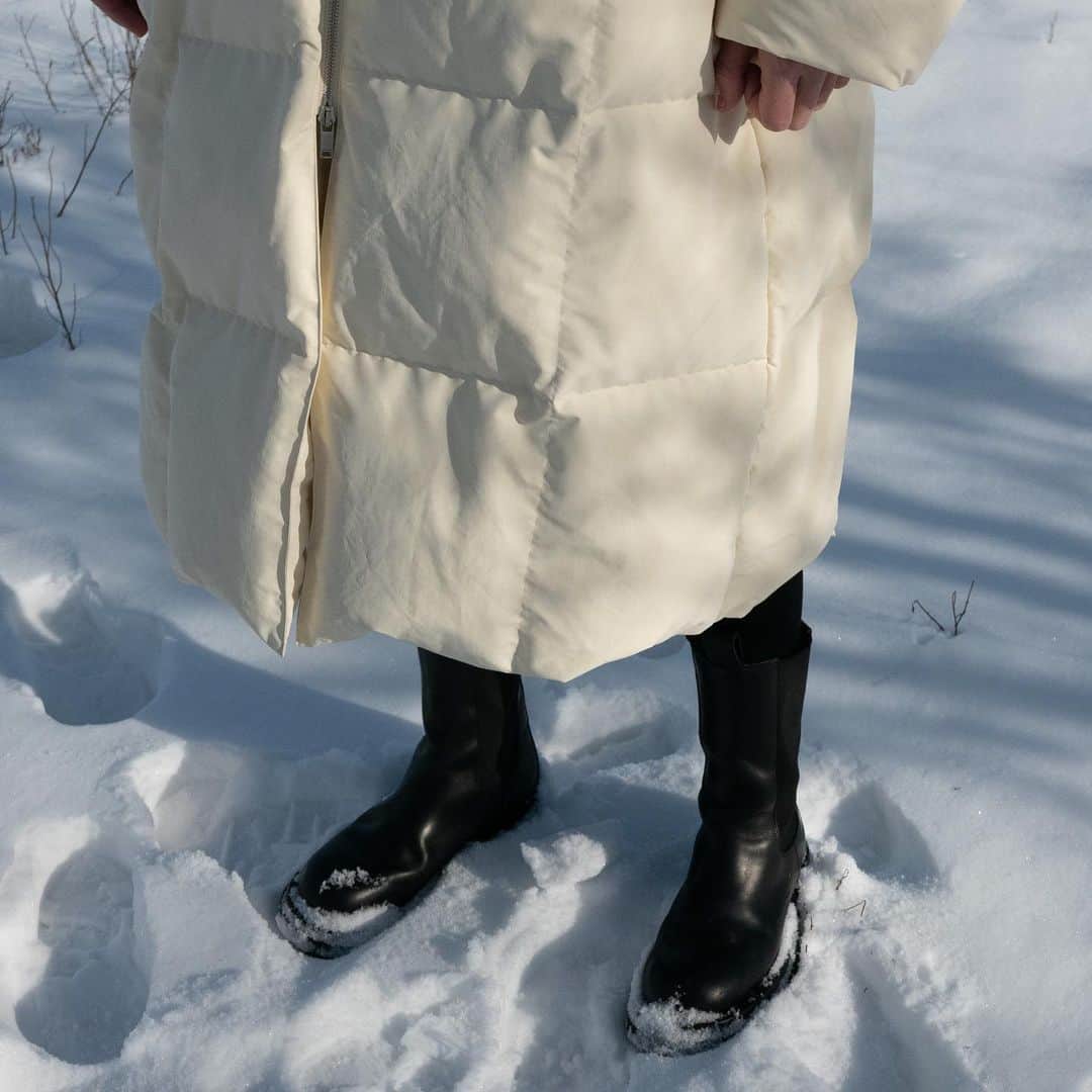 Linda Tolさんのインスタグラム写真 - (Linda TolInstagram)「Snow boots」2月15日 19時50分 - lindatol_