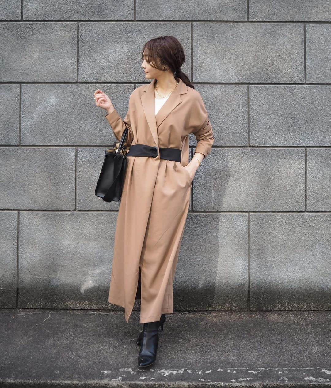 yoko178loveさんのインスタグラム写真 - (yoko178loveInstagram)「#coordinate ． ． くすみピンクが春らしいニットと デニムでシンプルカジュアル🌸 ． ．  @antiqua__official × yoko ブランドアイテムと 私服をMIXした6コーデを ブランドサイトに載せて頂きました✨ ． サイトにはどのアイテムかを 確認出来る様になっていますので 良かったらご覧下さい🙏 ． ． ． ▶︎▶︎７枚目 ご覧頂いている皆様にクーポンを 発行して頂きました✨ 2,200円(税込)以上でお使い頂ける 300円クーポンです。 会員登録後にご使用可能で 期限は2月末まで有効となります☺︎ ． ． #antiqua #春ニット#大人カジュアル #upperhights #デニムコーデ #春コーデ #pellicosunny #vasic」2月15日 20時08分 - yoko178love