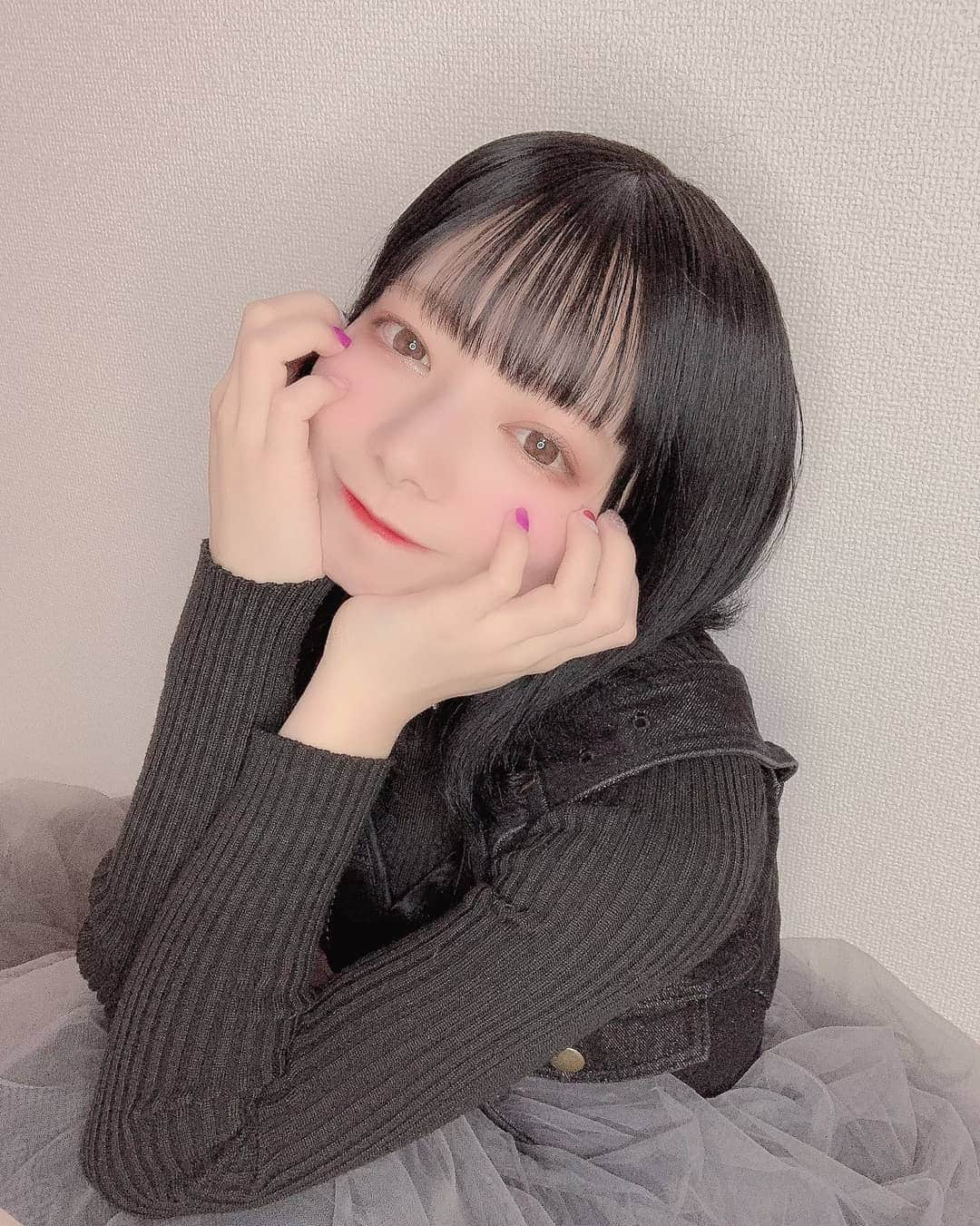 しゅがのインスタグラム：「【羽田えりか©】【Uda Erika】【うだちゃん】【夢幻クレッシェンド】【赤担当】 活躍する推しドル・可愛い女性を紹介・応援する @sugar_grm ✨💃✨ 🌈💜  【静岡県】【うだちゃん】2月12日】【アイドルの可愛い私服姿にぽちっと】 【自撮りの神様です。沢山気軽にいいねしましょう🎉】😻🐰 (*^^*)  #大人可愛い #可愛すぎる #kawaiiof theday #キュート #美女図鑑 #美意識 #唯美 #可爱 #Japaneseidol #可愛 #美女子 #女孩 #外拍 #人像写真 #互惠 #asianbeauty #sweetgirls #日本美女百景 #Japanesegirlspic #beautifullady #美拍 #girlstagram #唯美  #隨拍 #アイドル好きと繋がりたい #美女スタグラム #人像寫真 #摄影 #私影 #棚拍」