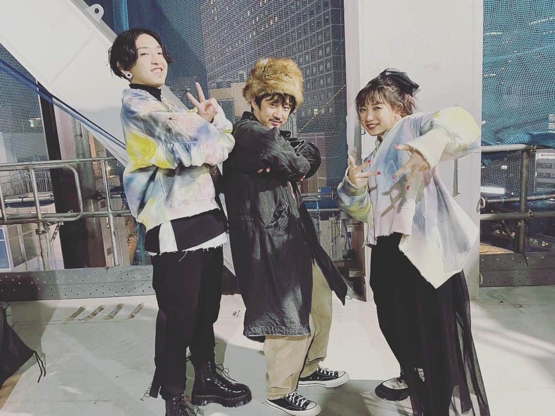 George のインスタグラム：「YOASOBI 1st LIVE “KEEP OUT THEATER”  マニピュレーター/サウンドプロデューサーとして参加させて頂きました。 昨年からの準備も含めて、ファーストライブに参加させてもらえたことに感謝しております。  #YOASOBI #KEEPOUTTHEATER」