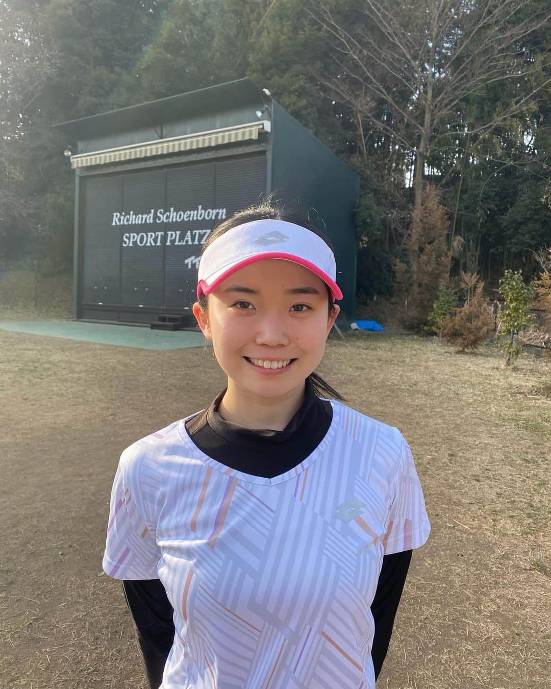 荒川晴菜のインスタグラム：「【御報告】 今年からLOTTOのウェアと共に戦わせて頂くことになりました！🎾 LOTTOは1978年に誕生したイタリアのスポーツブランドです。 素敵なウェアばかりなので大会でウェアを着れるのが楽しみです☺️ @lottosport @lottojapan」