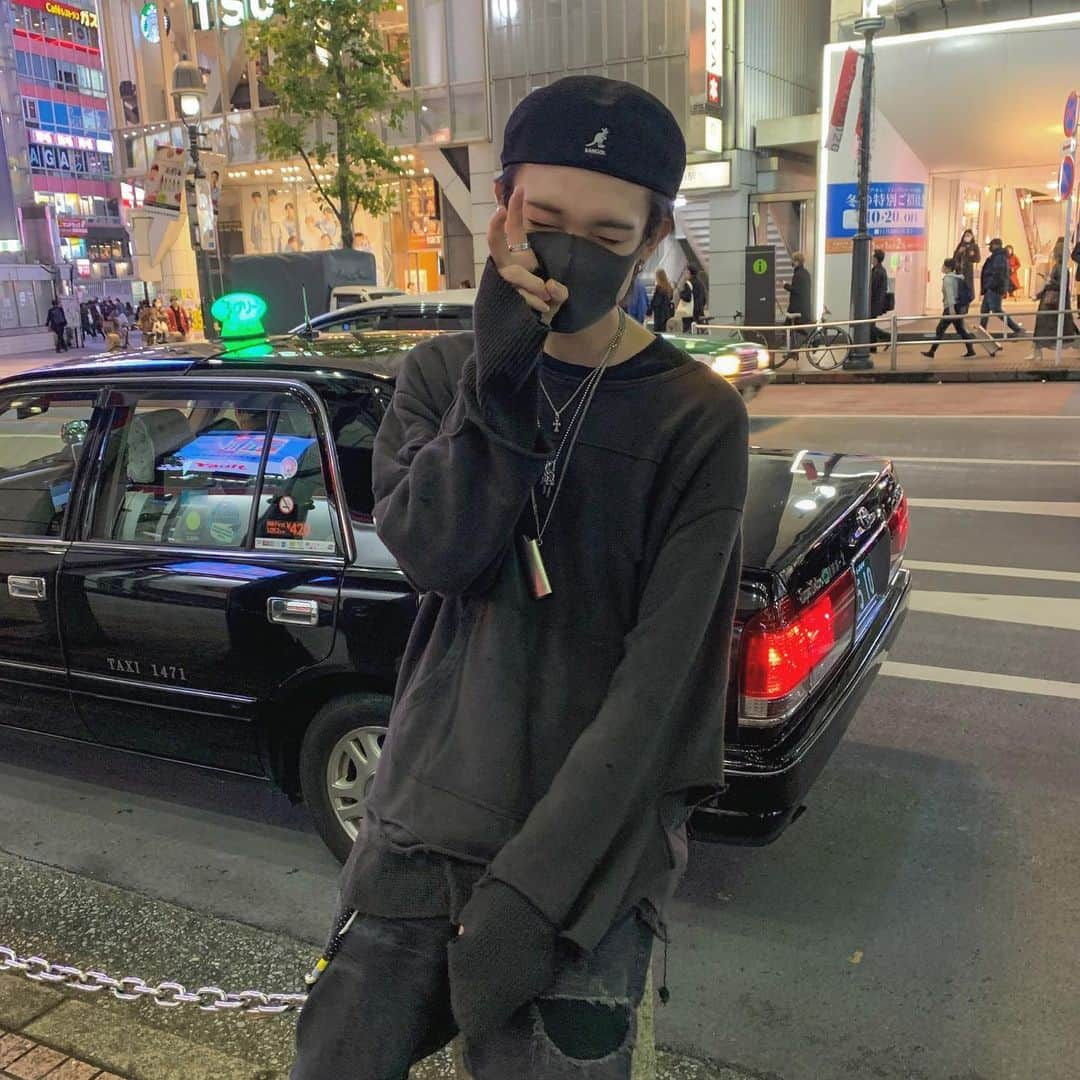 悠斗さんのインスタグラム写真 - (悠斗Instagram)「ダメ人間みたい🤮🤮🤮  #過去pic #kangol #kangol504 #kangolhat #カンゴール #カンゴールコーデ #カンゴールハット #カンゴールハンチング #studioseven #スタジオセブン #chromehearts #クロムハーツ #ambush #アンブッシュ #古着 #古着コーデ #古着男子 #古着好きな人と繋がりたい #古着mix #古着ファッション #古着好き #古着コーディネート #古着好きと繋がりたい #メンズ古着 #メンズファッション #メンズファッションコーデ #メンズファッションコーディネート #メンズスタイル #メンズコーディネート」2月15日 20時32分 - _tsu_0312