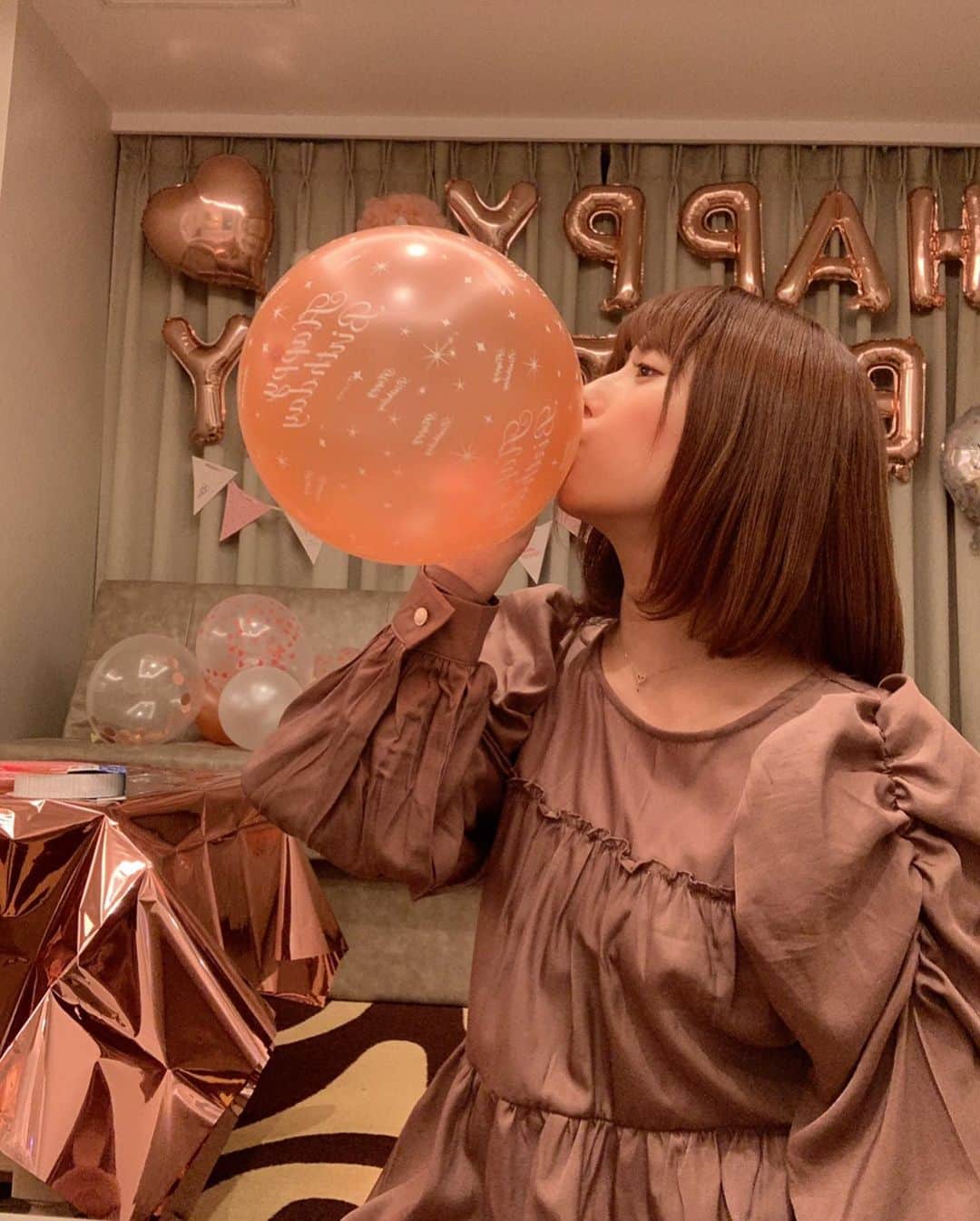 成瀬心美さんのインスタグラム写真 - (成瀬心美Instagram)「🎈 . . パーティーの準備🥳 . . #party #balloon #🎈」2月15日 20時43分 - coco3ndazo