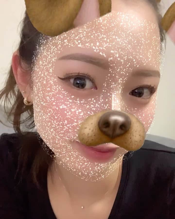きょこのインスタグラム：「. 1つ目は裸眼で目しょぼしょぼなけど⠉̮⃝︎︎♥ 2つ目は感情移入しすぎた . #TikTok #ティックトック」