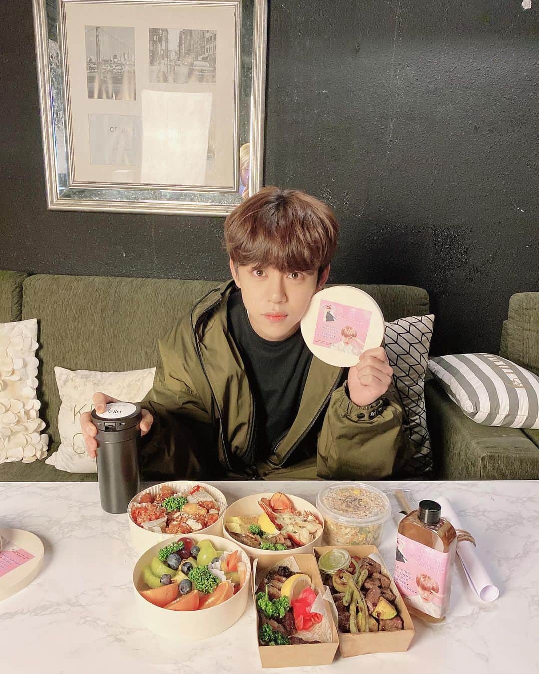 デヒョン のインスタグラム：「이제야 올리네요...! 정말 맛있었는데 ㅎㅎ 다들 잘자요! 보고싶습니다💕 #baby #IY」