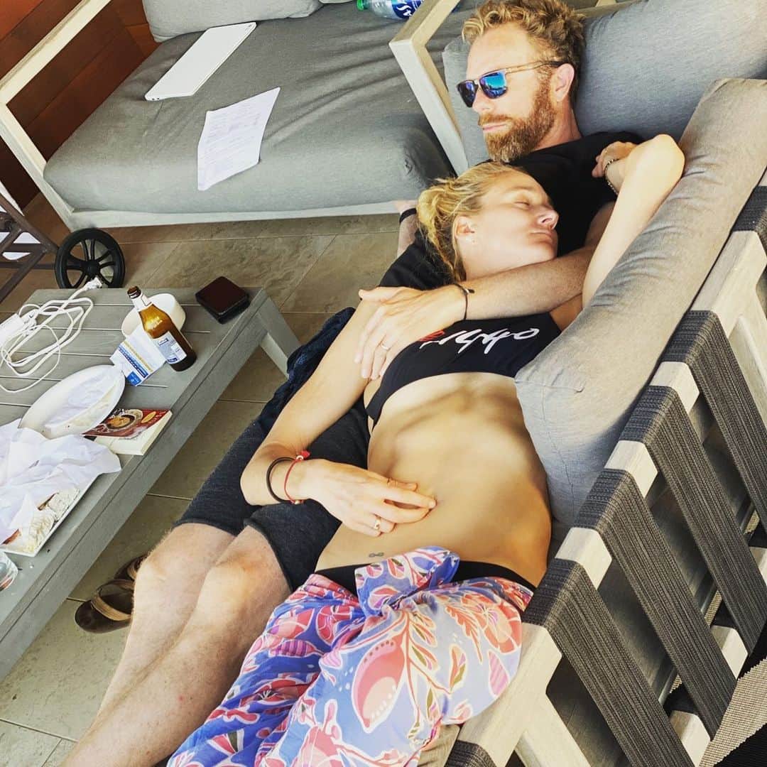 ケリー・ウォルシュ・ジェニングスのインスタグラム：「20 years of napping on you 💕  “The parts of you that will never be tamed are the parts I crave the most. I’m addicted to the wild things in you.” 🤠  I do, however, adore the softness too 🥰 @caseytjennings ♾   @jmstormquotes」
