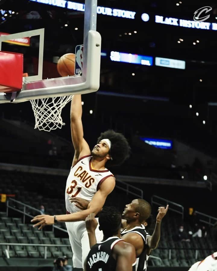 のインスタグラム：「Sharing the rock. #BeTheFight」