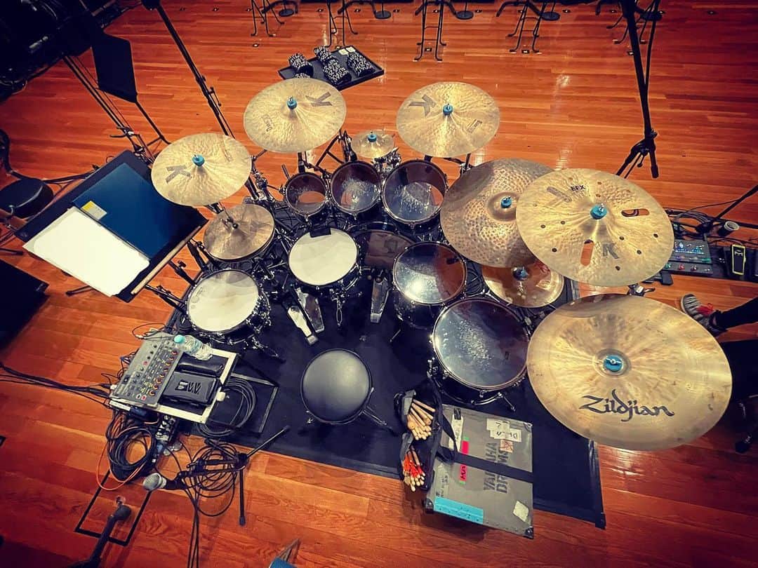坂東慧のインスタグラム：「リハリハ #yamahadrums #zildjiancymbals #zildjiansticks #aspr #westone #cympad #rehearsal」