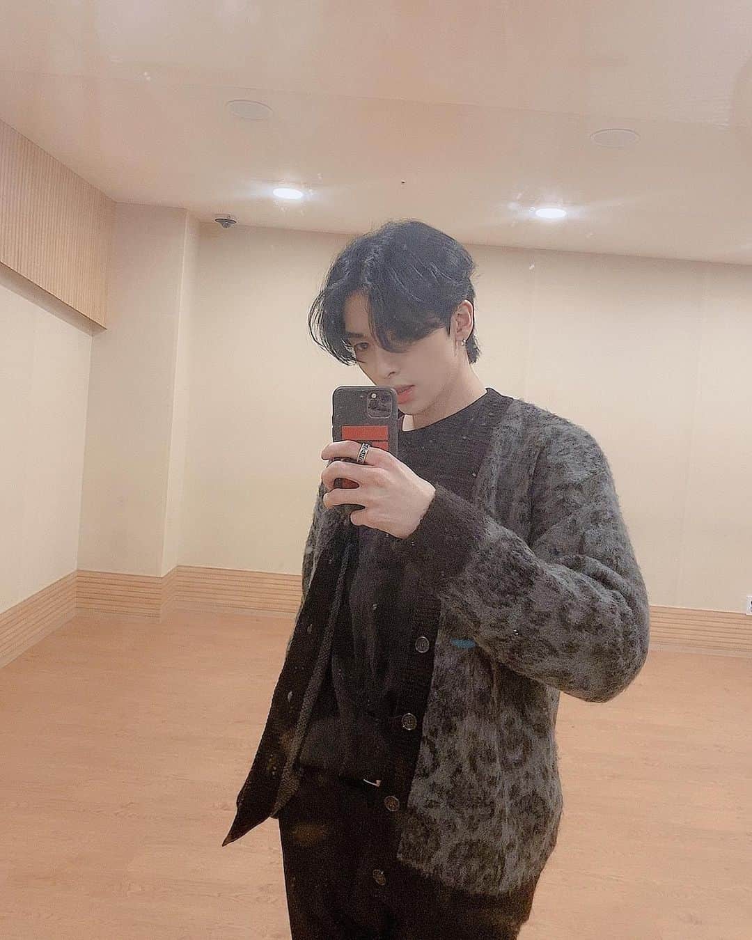 UP10TIONのインスタグラム：「😋😋😋 #샤오 #xiao」