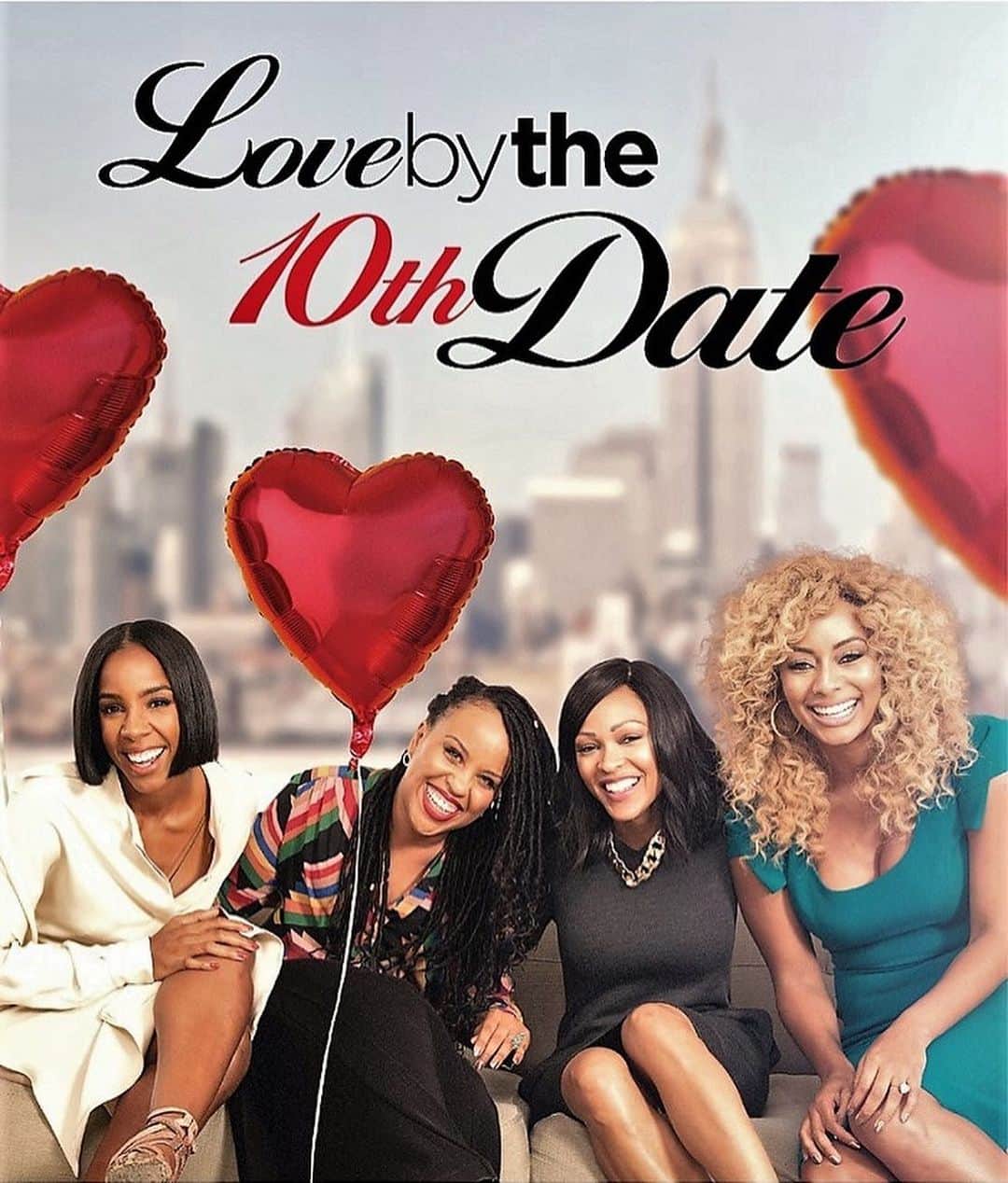 ケリー・ヒルソンのインスタグラム：「Have you seen #LoveByThe10thDate? It really is the perfect #ValentinesDay flick! 🌹❤️🍿 I just got home from the studio, currently watching my own damn movie, accompanied by my hot date—Girl Scout cookies! 😆🍪😂」