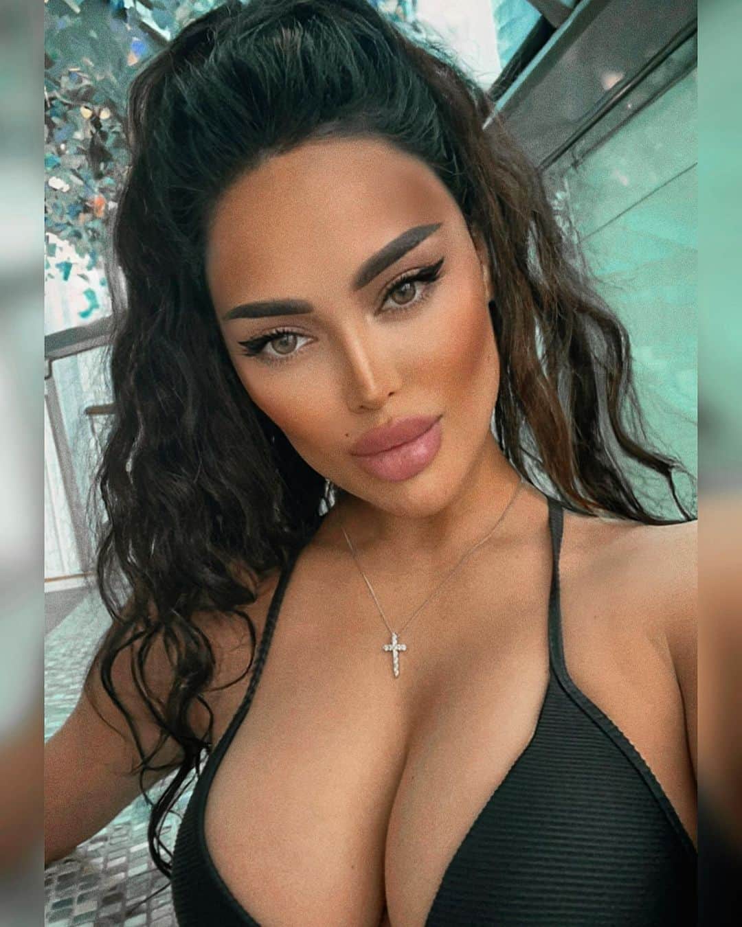 Nita Kuzminaのインスタグラム：「#Morning 🌹」