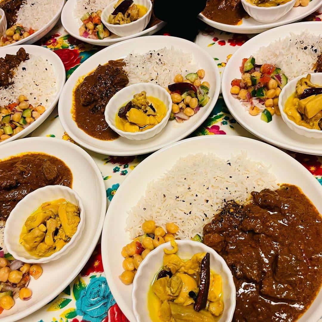 一条もんこさんのインスタグラム写真 - (一条もんこInstagram)「カレーとスパイス料理の料理教室『Spice Life』。  引き続きビーフペッパーマサラのレッスンです。こちらも再現度が高く、復習したら同じものが作れたという報告が続々で嬉しいです、、‼︎ #Spice Life#料理教室#カレー教室#渋谷#ビーフペッパーマサラ#カレー#curry#スパイスカレー#スパイス#スパイス料理#ビーフカレー#マサラ#インド料理#インドカレー#創作料理#おうちごはん#一条もんこ」2月15日 14時25分 - monko1215
