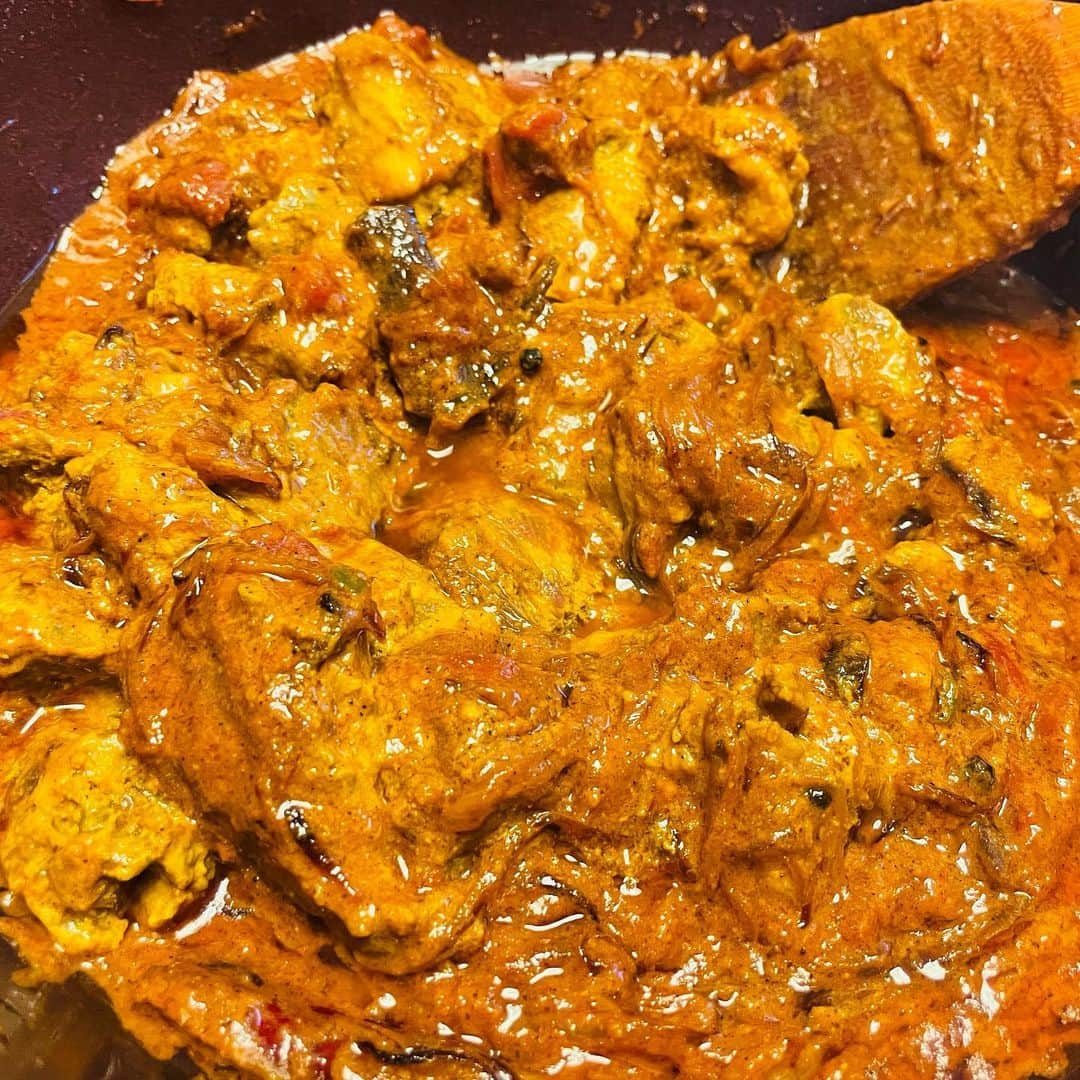一条もんこさんのインスタグラム写真 - (一条もんこInstagram)「カレーとスパイス料理の料理教室『Spice Life』。  引き続きビーフペッパーマサラのレッスンです。こちらも再現度が高く、復習したら同じものが作れたという報告が続々で嬉しいです、、‼︎ #Spice Life#料理教室#カレー教室#渋谷#ビーフペッパーマサラ#カレー#curry#スパイスカレー#スパイス#スパイス料理#ビーフカレー#マサラ#インド料理#インドカレー#創作料理#おうちごはん#一条もんこ」2月15日 14時25分 - monko1215