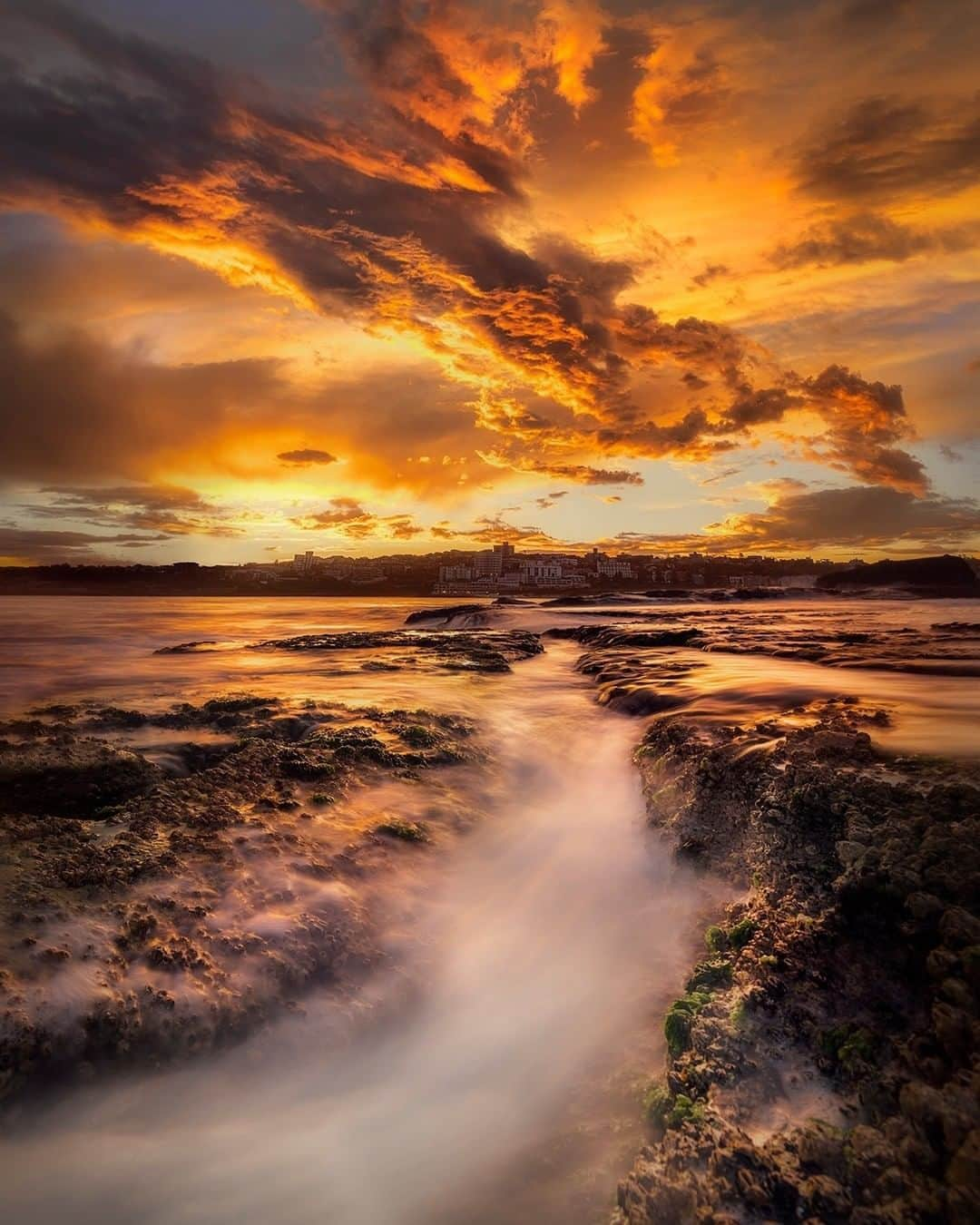 Nikon Australiaさんのインスタグラム写真 - (Nikon AustraliaInstagram)「"Ben Buckler is a beautiful location in North Bondi, Sydney.  I love shooting here because this place is full of interesting rock pools and flows. I was lucky enough to be there when those clouds rolled over the beach just before sunset." - @rugligeri   Camera: Nikon D850 Lens: AF-S NIKKOR 24-70mm f/2.8E ED VR Settings: f/14  1.3s  ISO 160  #Nikon #MyNikonLife #NikonAustralia #NikonD850 #SunsetPhotography #Seascape #OceanPhotography」2月15日 15時00分 - nikonaustralia