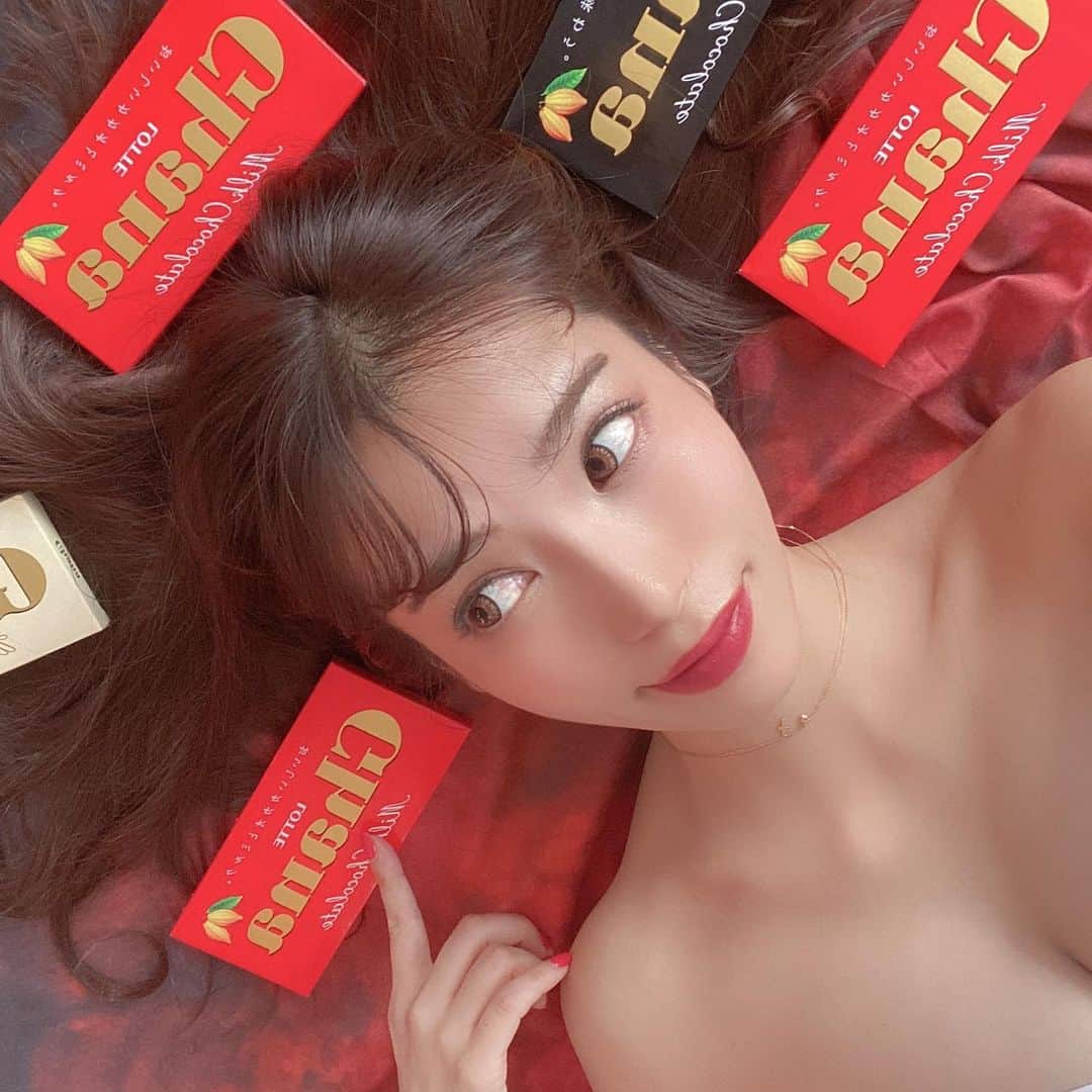 中村かなのインスタグラム：「まだバレンタイン気分🍫🤎  とにかくチョコが好きなのだ❤️」