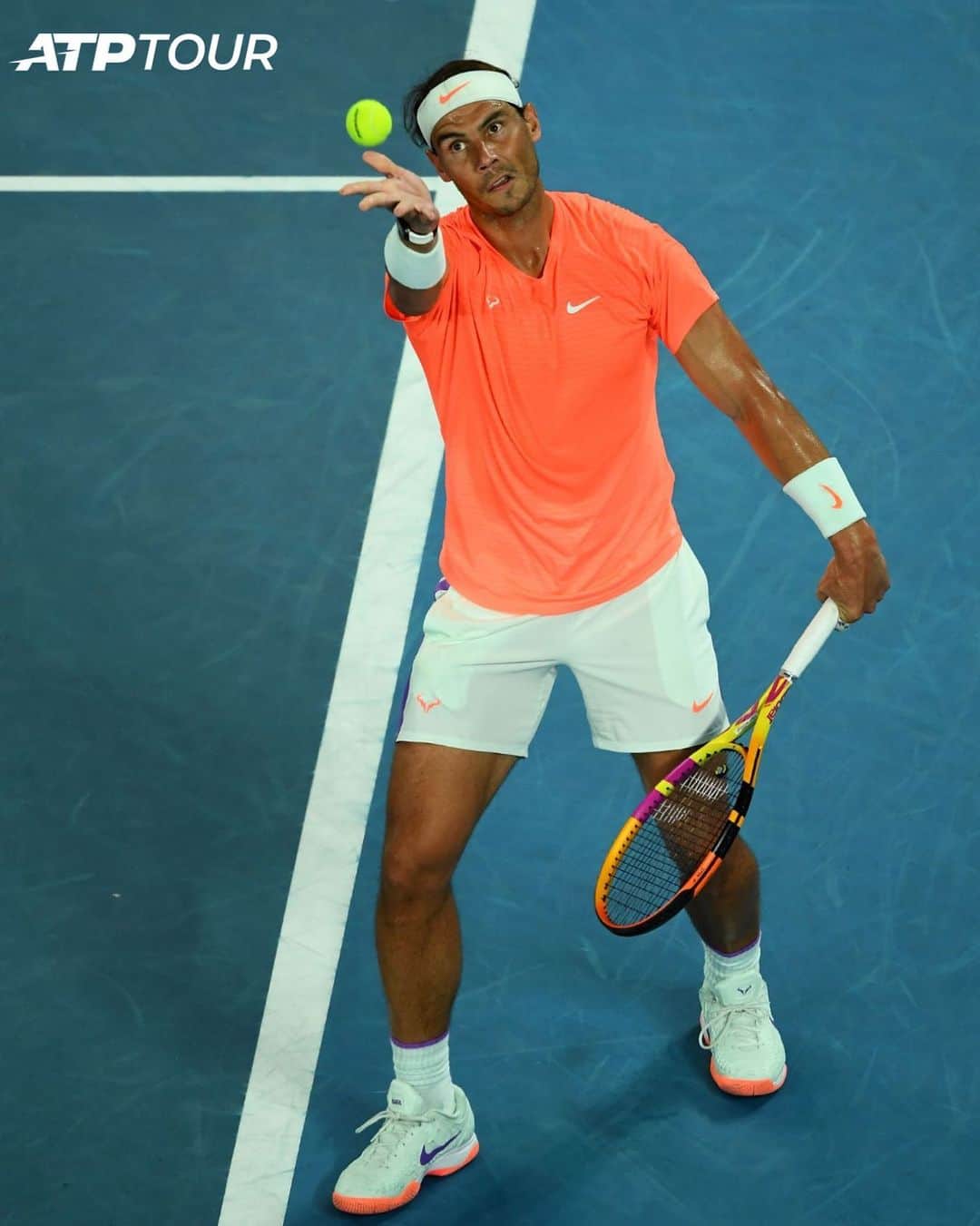 ATP World Tourさんのインスタグラム写真 - (ATP World TourInstagram)「Eyes on a 21st Grand Slam 👀 @rafaelnadal beats Fognini 6-3, 6-4, 6-2 to make his 13th #AusOpen quarter-final 👏」2月15日 15時42分 - atptour