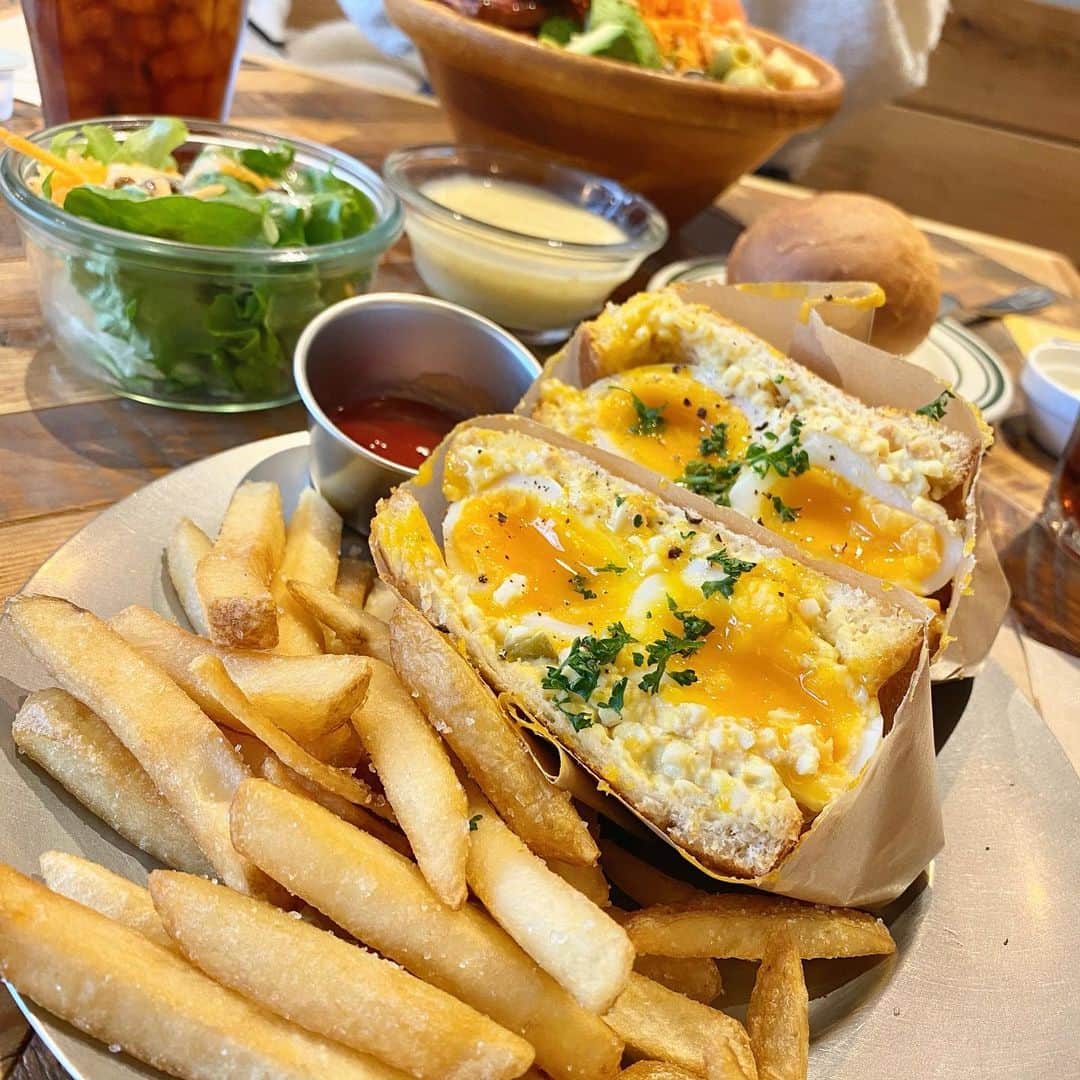かわぎしるなのインスタグラム：「美味しかったの伝わって〜🤤 . . #eggbabycafe」
