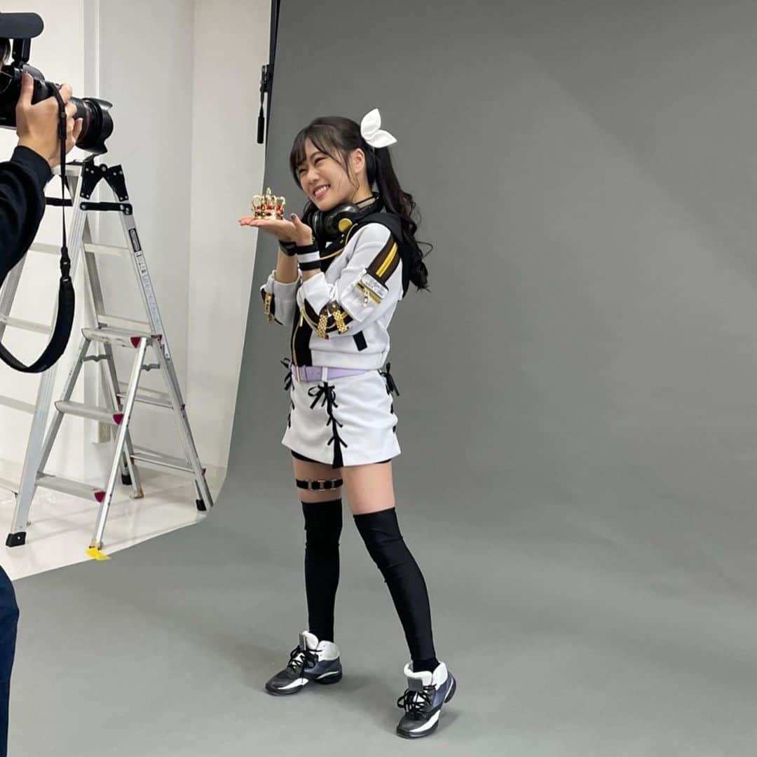 倉知玲鳳のインスタグラム：「声優グランプリ３月号に、#ピキピキ  のインタビューandお写真が掲載されています📚 付録の声優名鑑２０２１女性編にも載せていただいてます🙏」