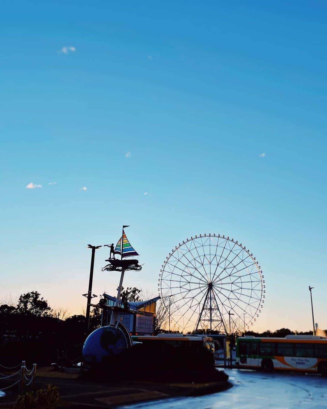 岡本夏美さんのインスタグラム写真 - (岡本夏美Instagram)「雨やんだ~ 現場周辺凄く綺麗だった⭐︎ こうゆうの幸せ感じる~」2月15日 17時10分 - okamoto_natsumi