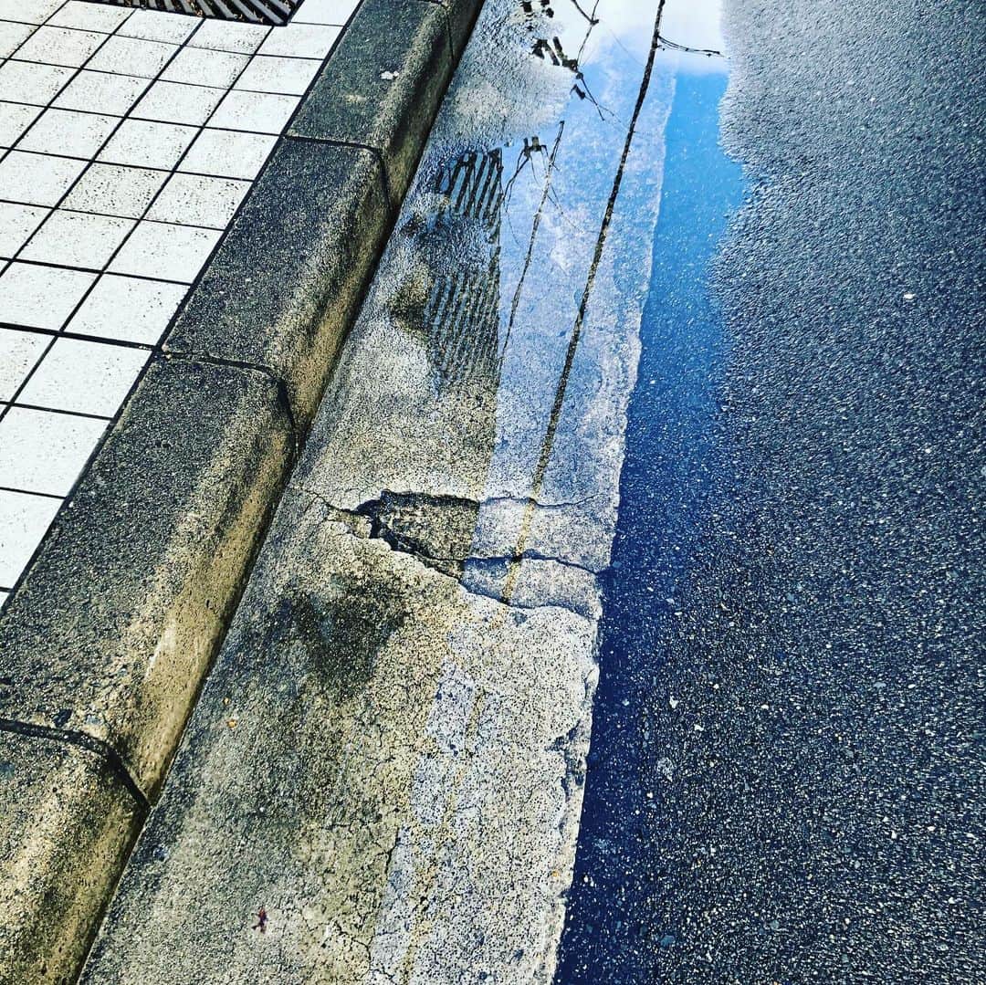 落合健太郎さんのインスタグラム写真 - (落合健太郎Instagram)「Hello Monday  #雨上がり #aftertherain」2月15日 17時07分 - dj_ochiken1117