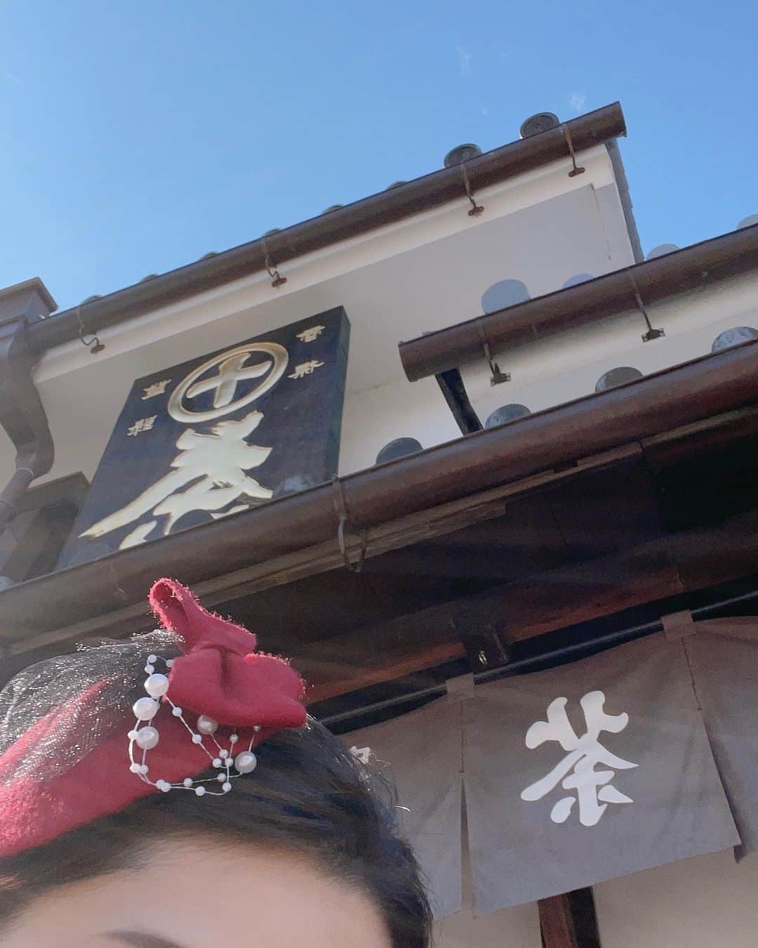 マキろんさんのインスタグラム写真 - (マキろんInstagram)「I love this place  the most in Kyoto. "nakamuratokichi" maccha foods&cafe . 京都に住んでる時 ここがお気に入りだったの💖 京都で一番好きな場所❣️ 中村藤吉本店😘 #山内智恵#マキろん#japanesegirl  #ファッション#fashion #可愛い#ありがとう#大好き #follow#ootd#kyoto#京都#japanesefood#maccha #中村藤吉本店 #抹茶 #着物#kimono」2月15日 17時19分 - chieyamauchi