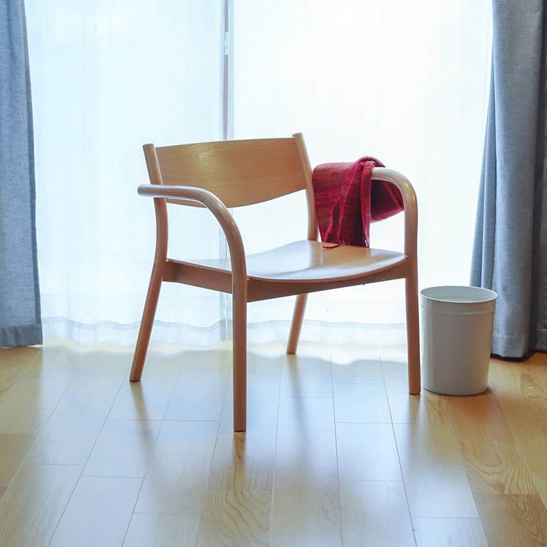 無印良品さんのインスタグラム写真 - (無印良品Instagram)「【商品紹介】木の椅子 - 部屋で過ごすひとときを、ながく愛せる、木の椅子と。 ともに時を重ねるほどに、あたたかみのある木肌の手触りへ、愛着が宿っていきます。 - #無印良品 #MUJI #木の椅子 #暮らし #おうち時間」2月15日 17時30分 - muji_global