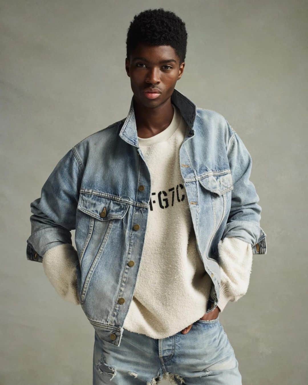 のインスタグラム：「Seven: the number of completeness and perfection.  The offering: an immovable narrative, rooted in perpetuity and unbound by time. - Drop 1 of @fearofgod SS21 Collection, Seventh, has landed at I.T Kingston Street & Pacific Place stores.  Explore the modern legacy today! - #ITHK #ITisInspiration #fearofgod #ss21 #seventh」