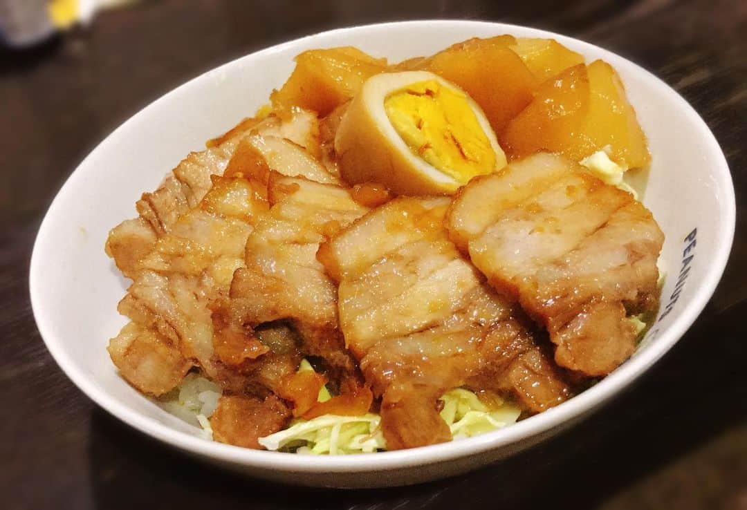 櫻井里花のインスタグラム：「インドアﾏﾝなのでいえでたべる飯がいちばんすき」