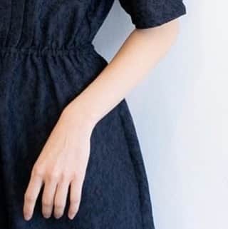LEBECCA boutique Vintageのインスタグラム：「.﻿ ﻿ 皆さま、1つ前の投稿はご覧いただけましたでしょうか？﻿ ﻿ 今までにない、本当に特別なワンピース。昨年の夏頃に立ち上がり、お客様とスタッフが混ざり合いながら大切に作り上げてきたプロジェクトです。﻿ ﻿ 時間をかけて向き合ってきたこのワンピースが、ようやく皆様の手元に渡る瞬間がやってまいりました。﻿ ﻿ ブランドとお客様が1つの "私たち"となりワンピースを作り上げてきた過程を、リリースまでの間にたっぷりとご紹介してまいります。﻿ ﻿ この心躍る新プロジェクトを、どうぞお楽しみくださいませ💐  #私たちとのワンピース #LEBECCAboutique」