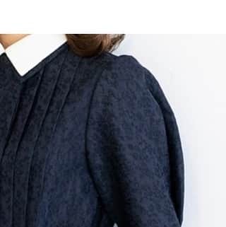LEBECCA boutique Vintageのインスタグラム：「.﻿ ﻿ 皆さま、1つ前の投稿はご覧いただけましたでしょうか？﻿ ﻿ 今までにない、本当に特別なワンピース。昨年の夏頃に立ち上がり、お客様とスタッフが混ざり合いながら大切に作り上げてきたプロジェクトです。﻿ ﻿ 時間をかけて向き合ってきたこのワンピースが、ようやく皆様の手元に渡る瞬間がやってまいりました。﻿ ﻿ ブランドとお客様が1つの "私たち"となりワンピースを作り上げてきた過程を、リリースまでの間にたっぷりとご紹介してまいります。﻿ ﻿ この心躍る新プロジェクトを、どうぞお楽しみくださいませ💐  #私たちとのワンピース #LEBECCAboutique」