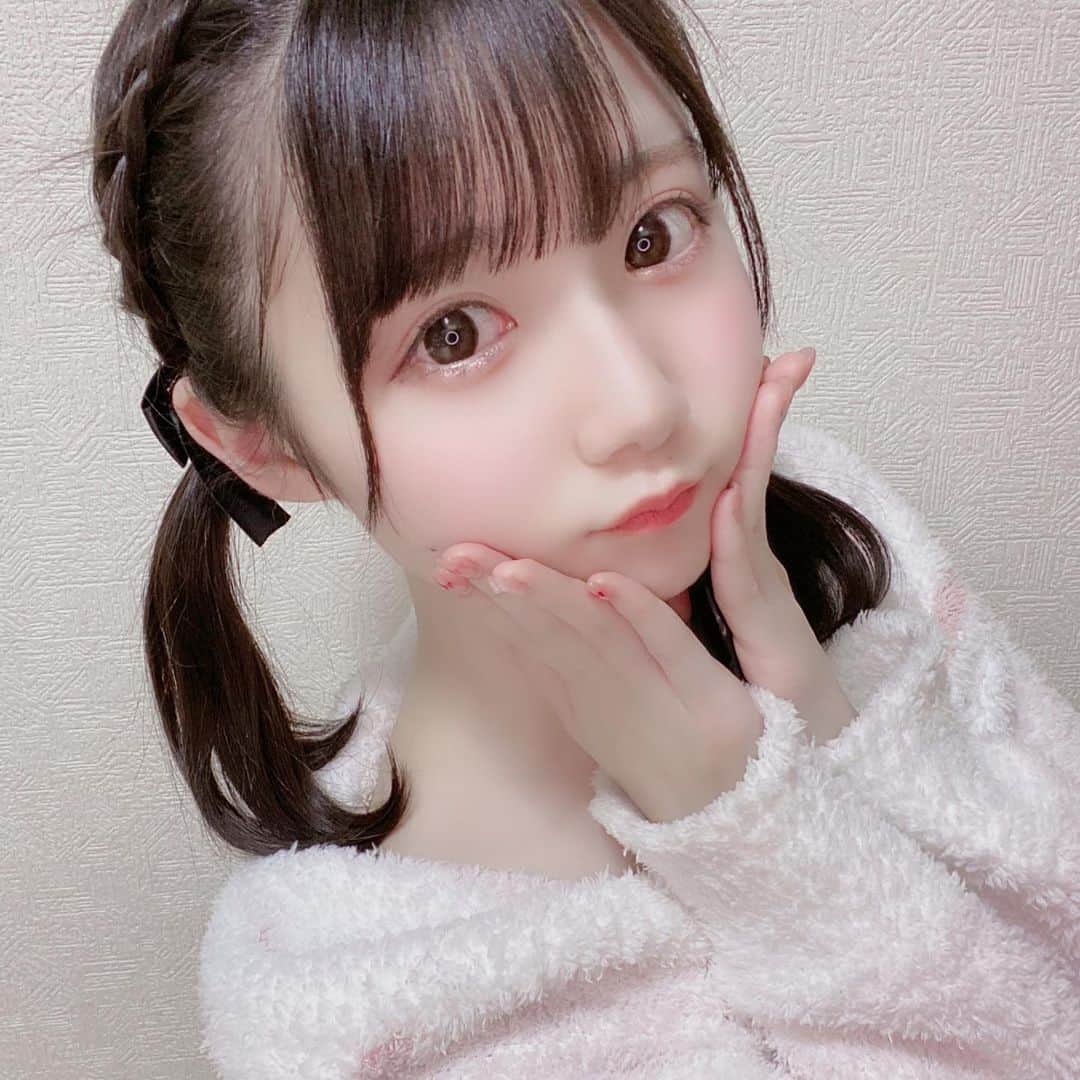 のインスタグラム：「かわいいきぶんだったからリボンした( ᐢ. ̫ .ᐢ )🤍リボンタグ付けしとくーインスタとツイッターフォローしたら50円引きで買えるみたいだからおそろいしよ👶🏻」