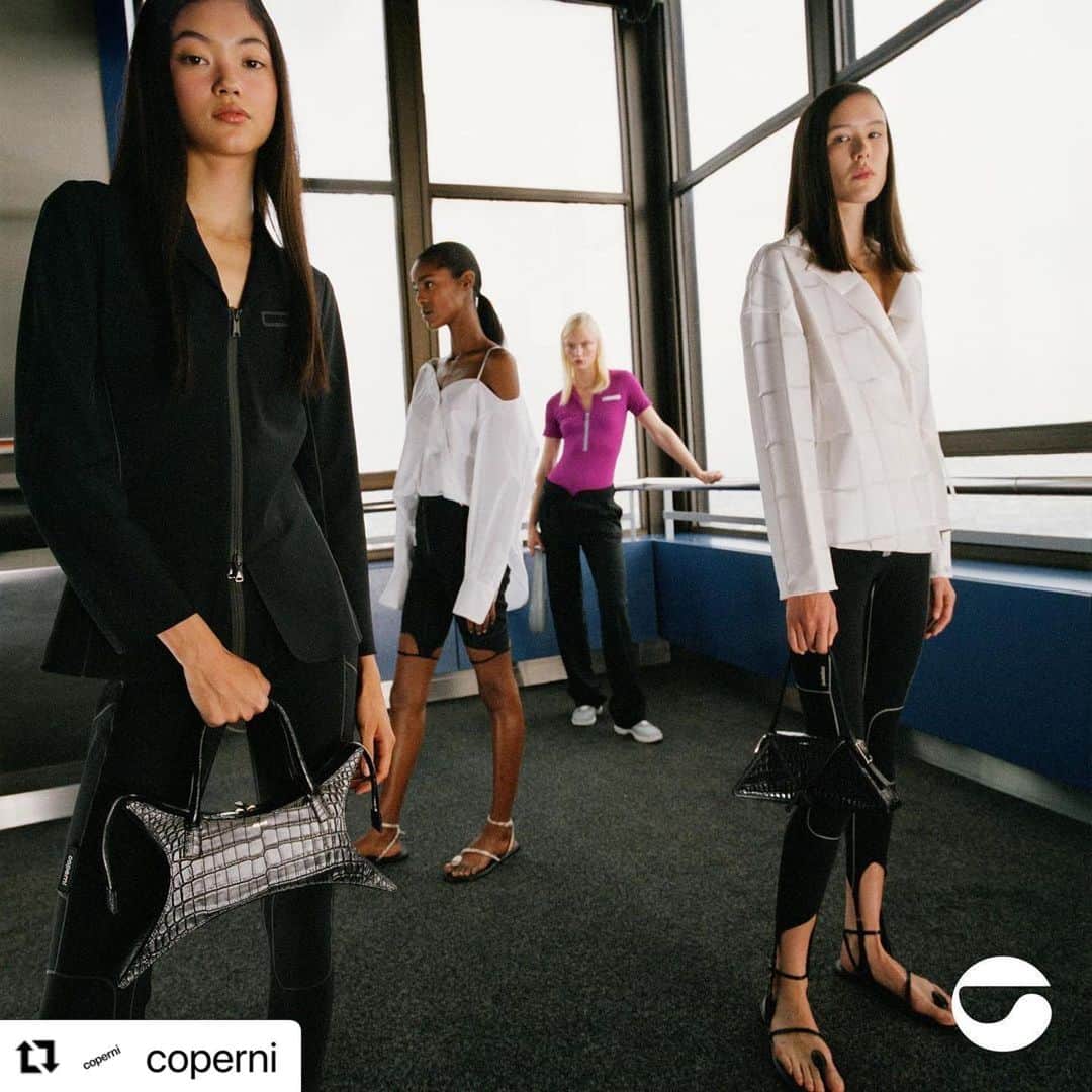 のインスタグラム：「Coperni 2021 S/S Collection 予約受付中  #coperni #sister_tokyo   #Repost @coperni with @make_repost ・・・ SS21 will be here soon! You can now pre order your favorite pieces 💻✨  Photo: @gorkapostigo 🖤 Models: @mikaschndr @malikalouback @vilmasj @kennah._.lau」