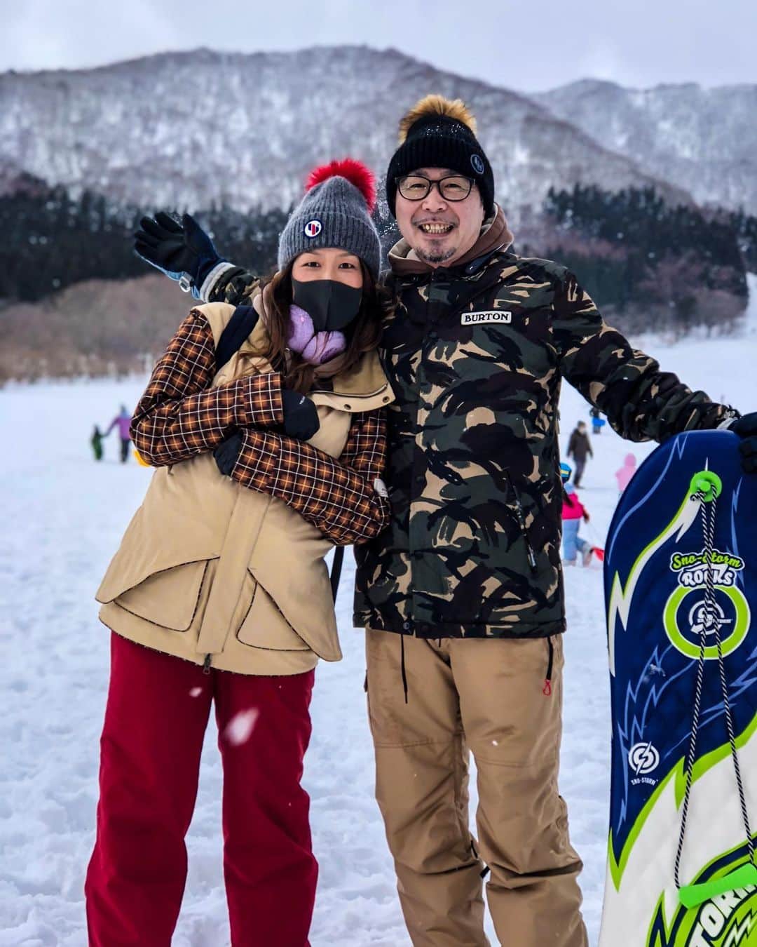 ブレイズ・プラントのインスタグラム：「Oooooh!  #bp #love I love that! #happyvalentinesday ❤️ ❤️ ❤️ #snowboarding」