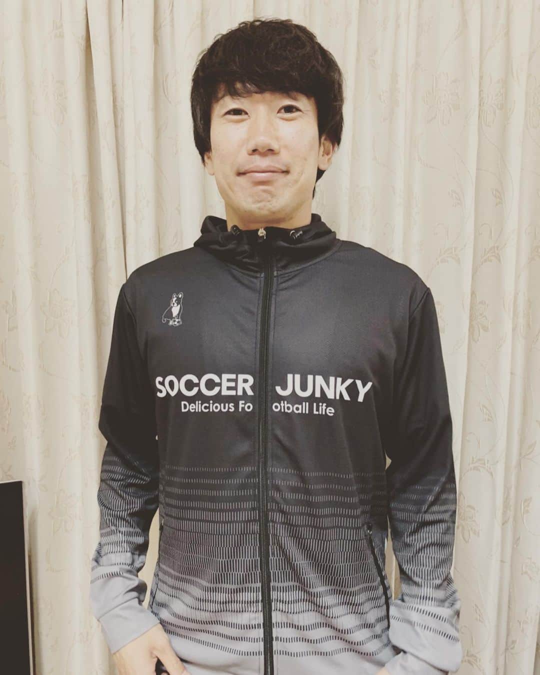 渡邉千真のインスタグラム：「. 横浜FCのスポンサーでもある @soccerjunky_official さんからサポートしてもらえることになりました。 . #soccerjunky  #サッカージャンキー」