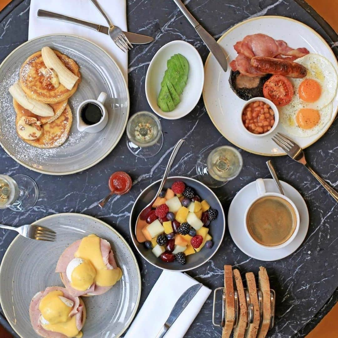 ゴードン・ラムゼイさんのインスタグラム写真 - (ゴードン・ラムゼイInstagram)「The perfect way to start the week .... missing breakfast at @breadstkitchen」2月15日 18時30分 - gordongram